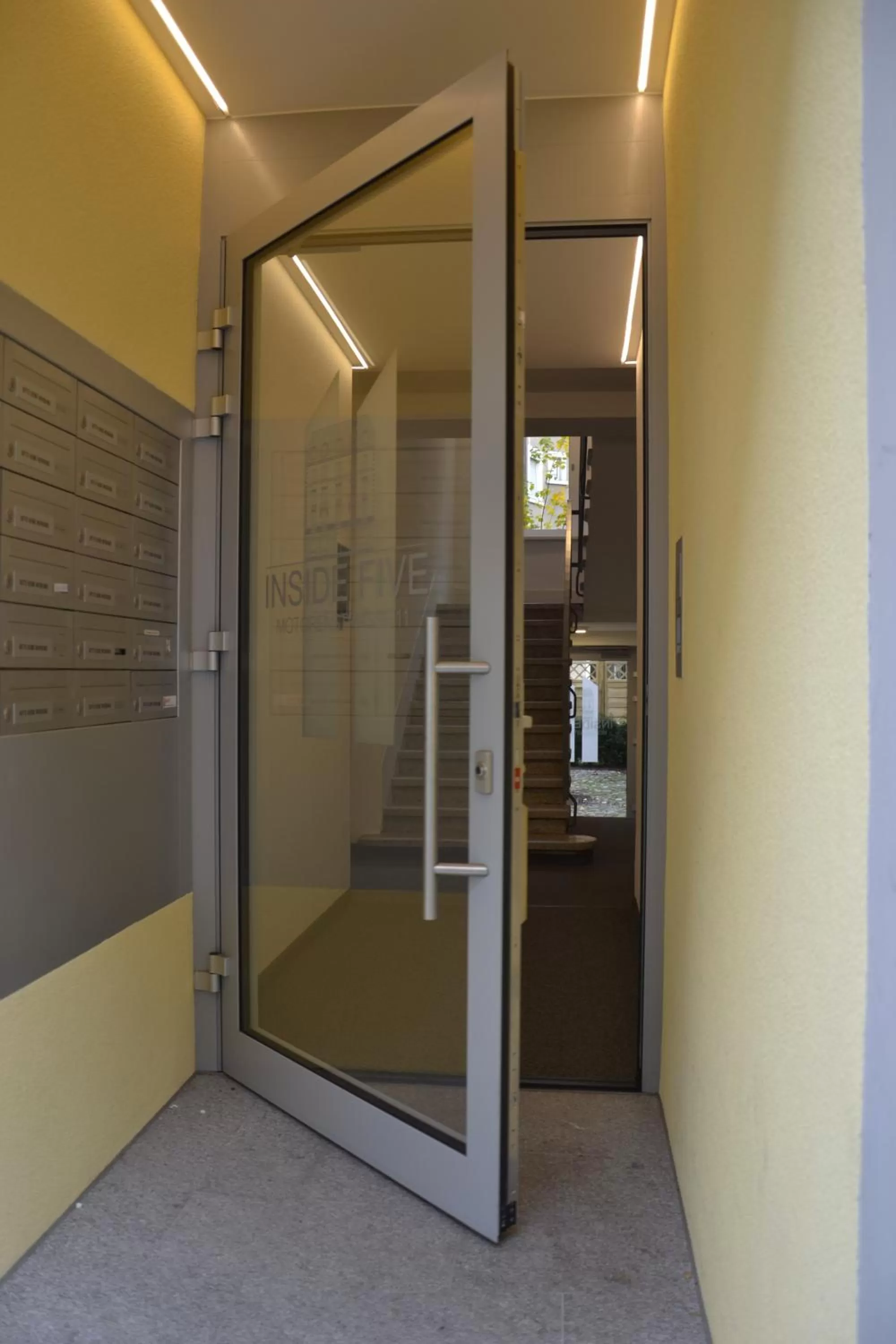 Facade/entrance in INSIDE Five