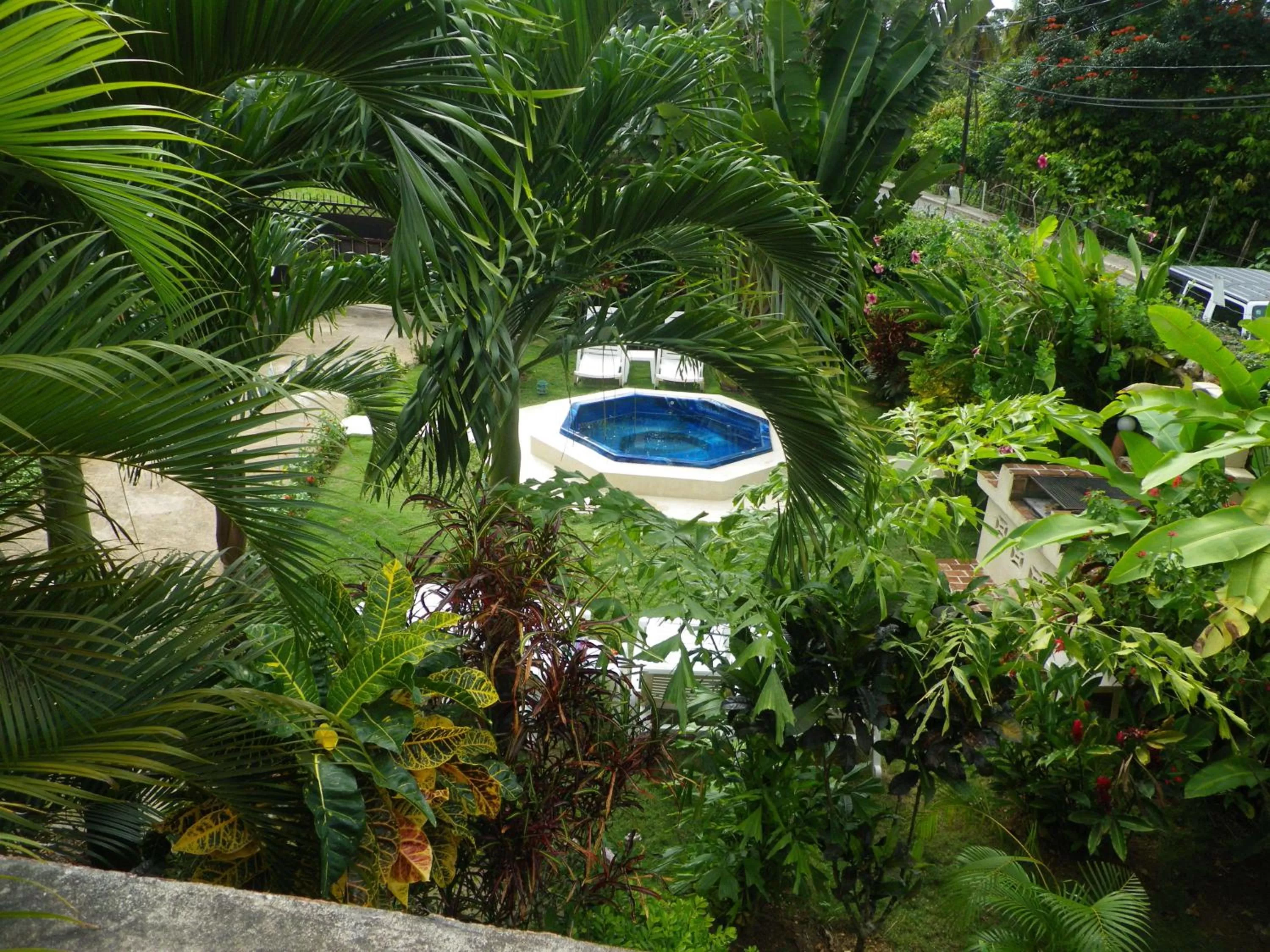 Hot Tub, Pool View in Casa Lily & Coco