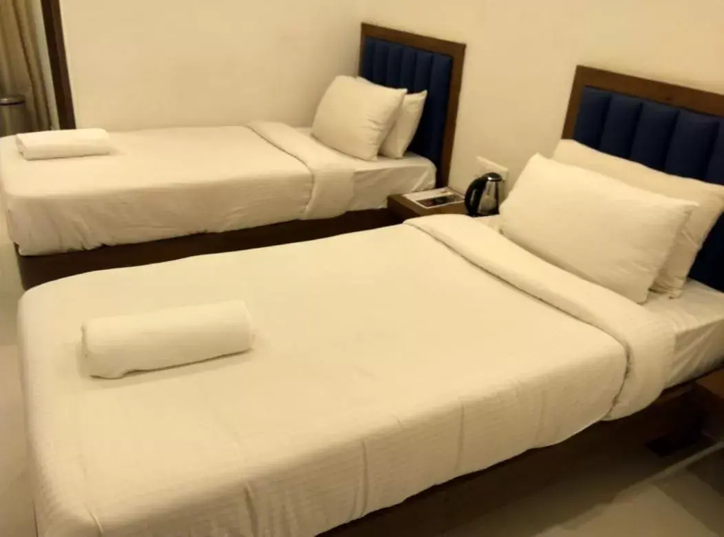 Standard Double Room - single occupancy in Airport Regency Standard Double Room - single occupancy in Airport Regency