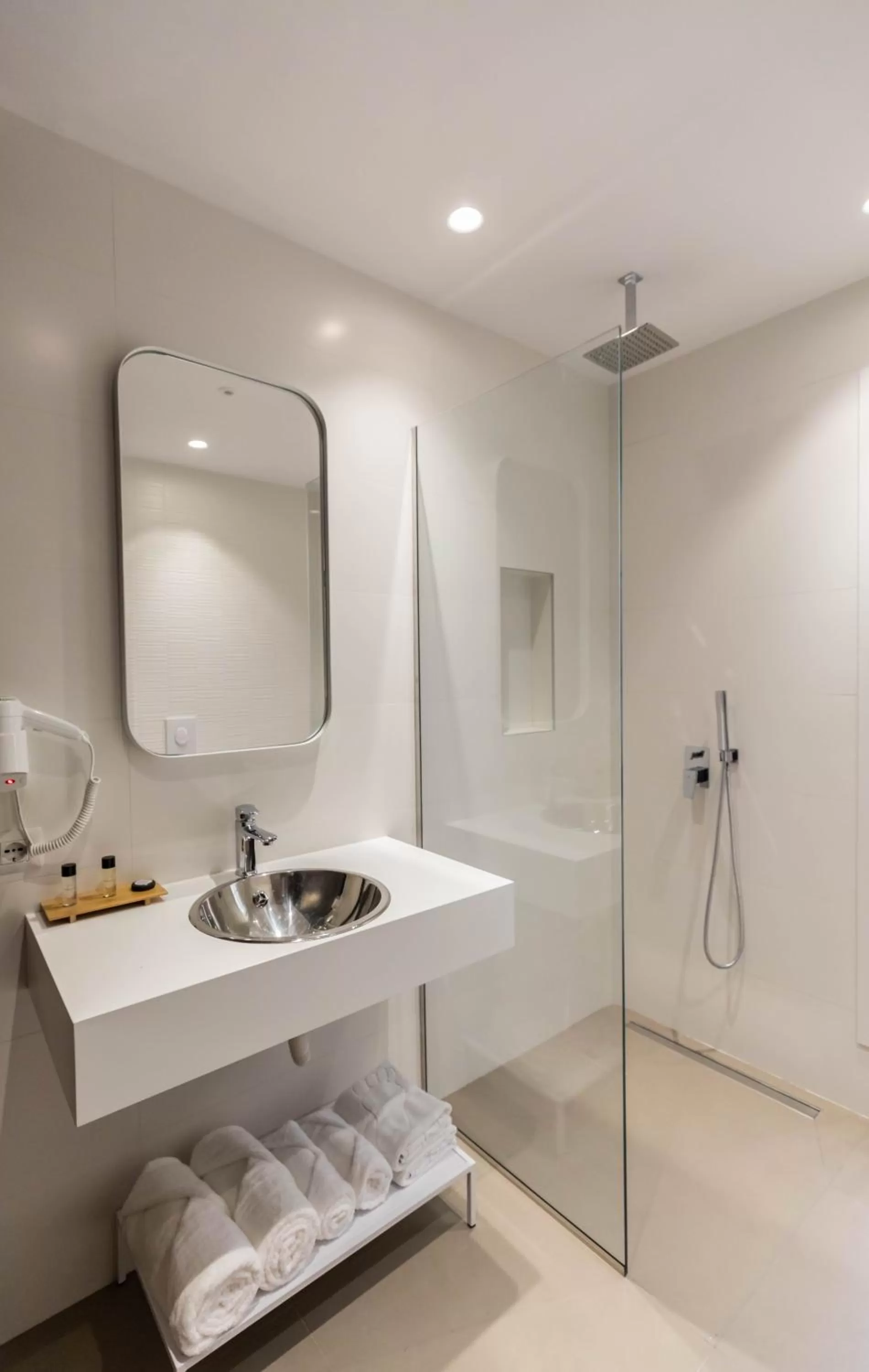 Bathroom in Hotel Europa