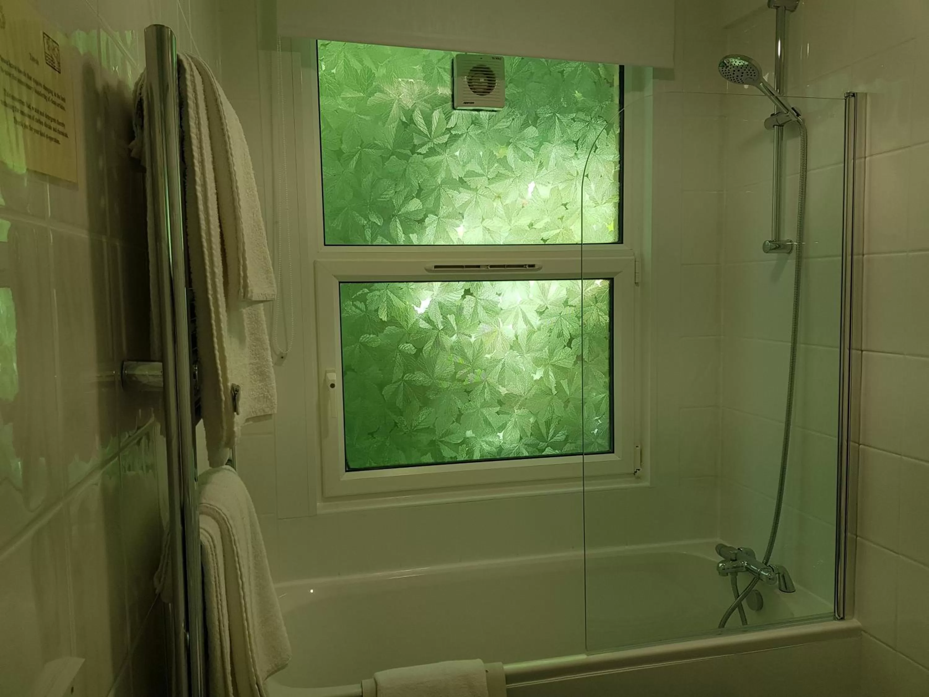 Bathroom in Welbeck Hotel & Apartments IOM