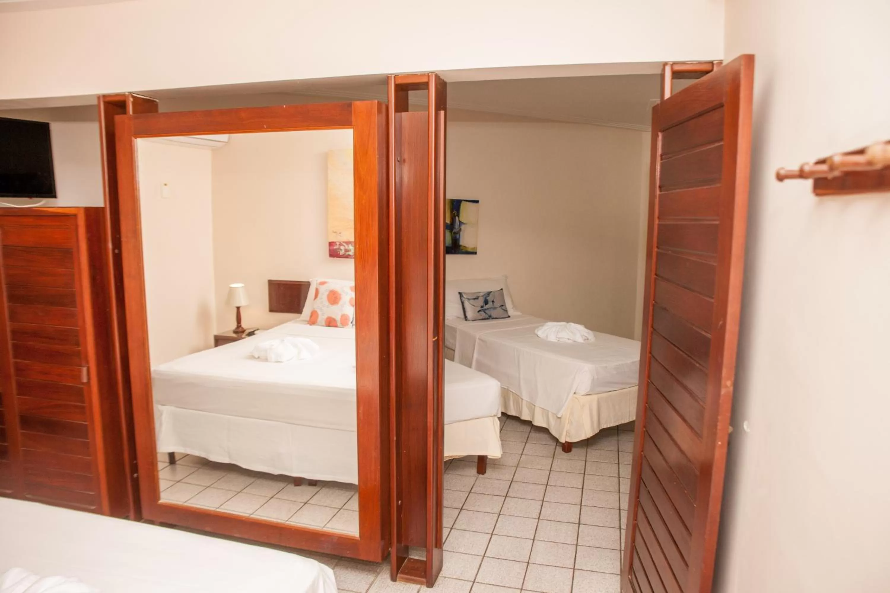 Photo of the whole room, Bed in Pizzato Praia Hotel