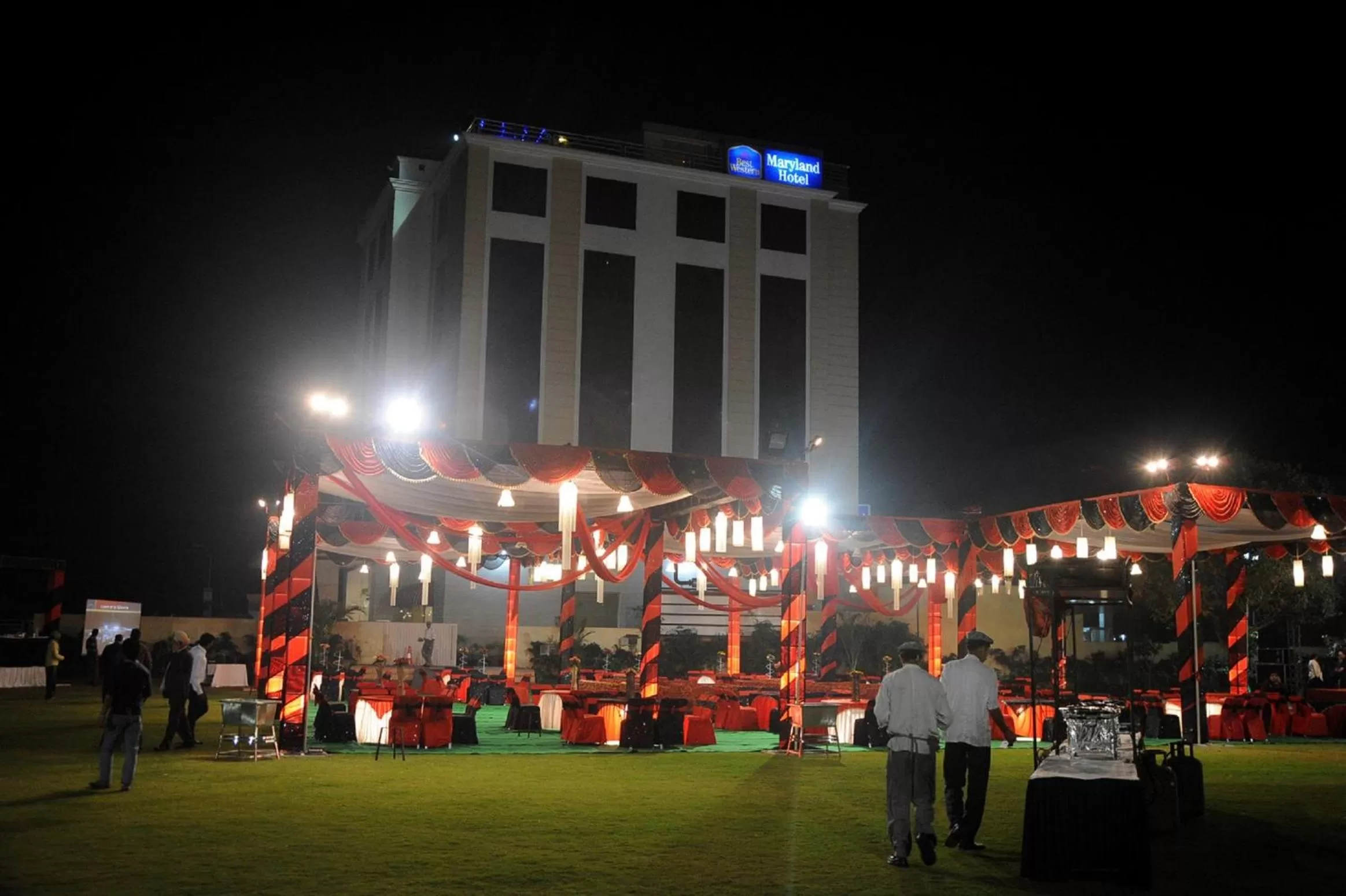 Facade/entrance in Best Western Maryland
