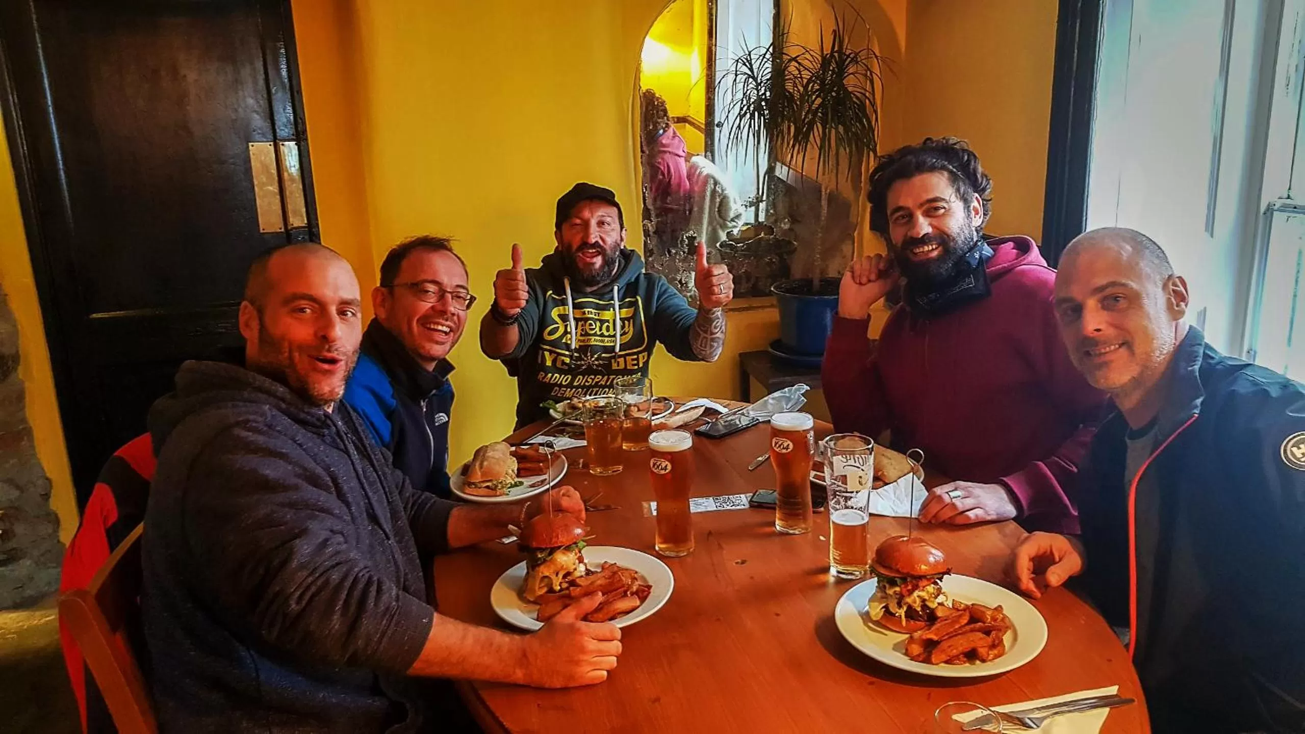 Restaurant/places to eat in Jacobs Ladder Inn