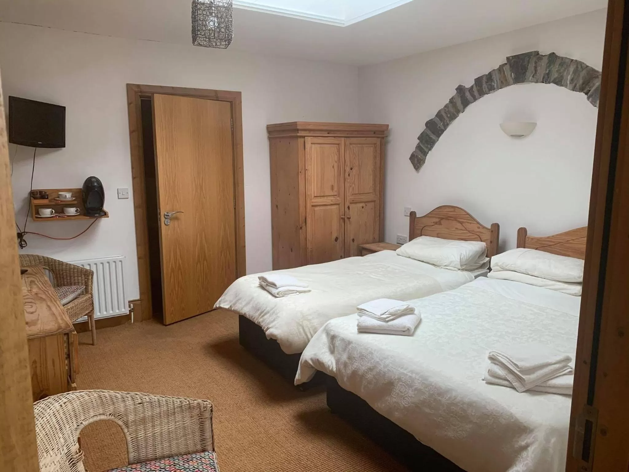 Bed in Paul Arthurs Restaurant & Rooms - Kircubbin
