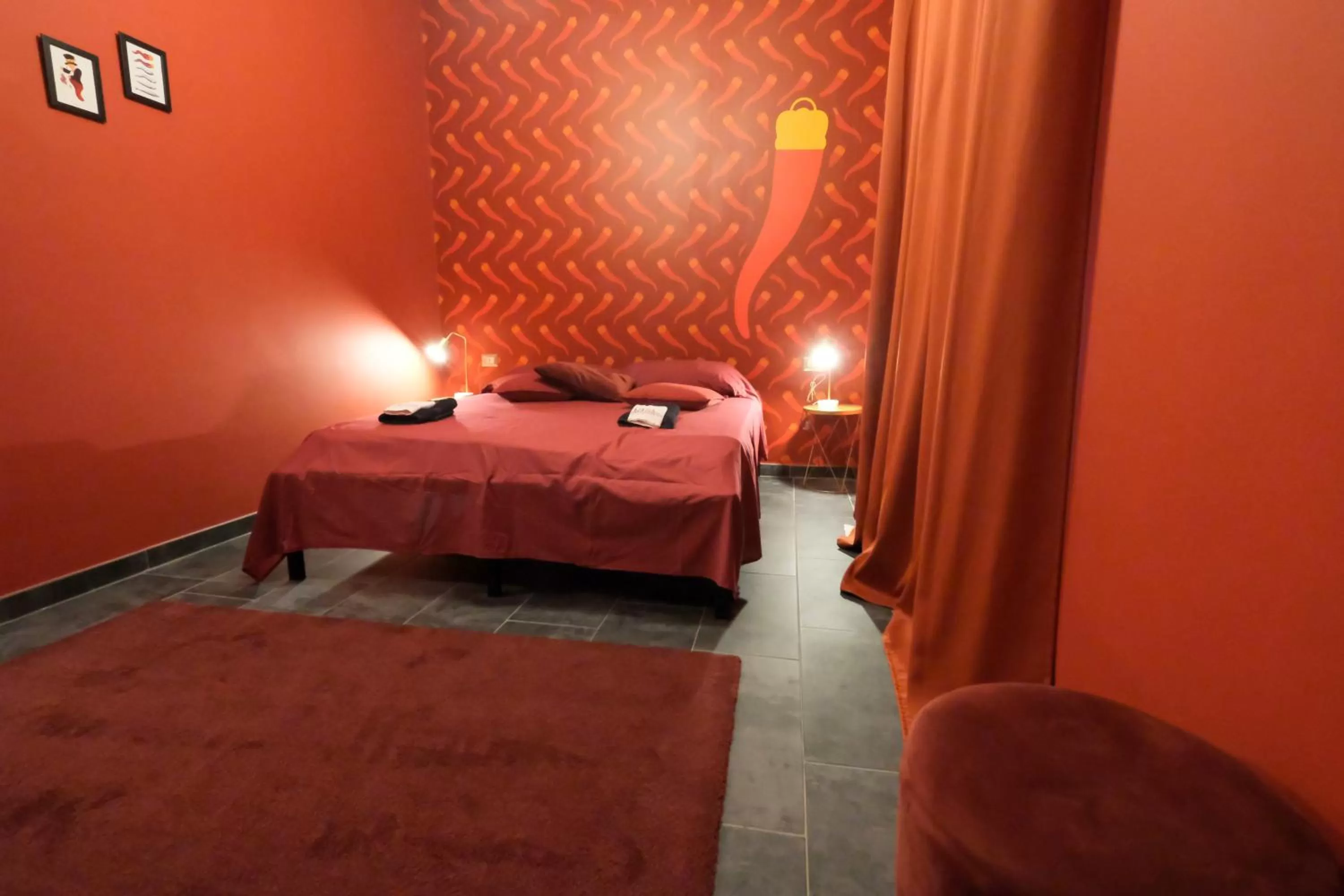 Bedroom, Bed in LH51 Rooms