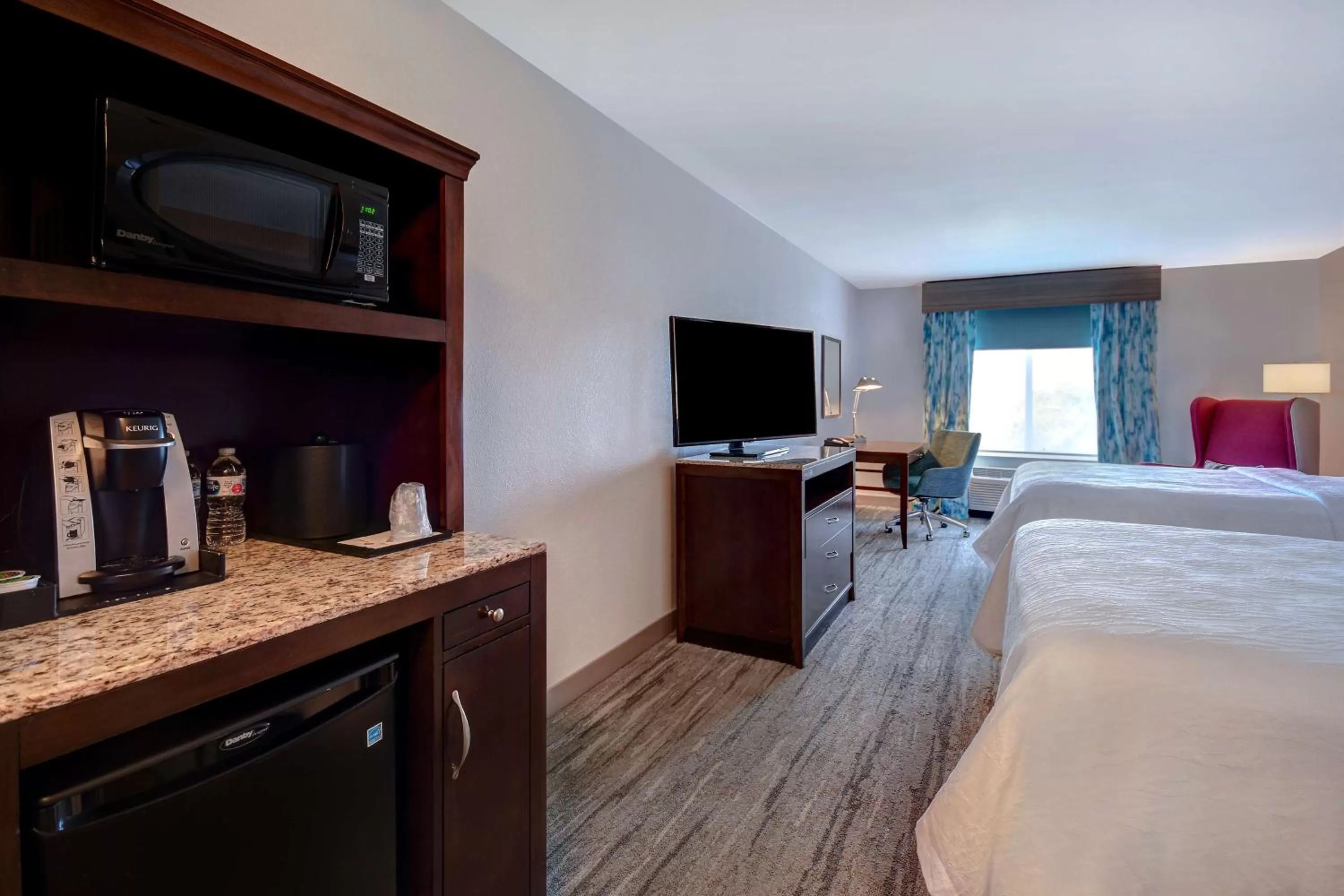 Bedroom, Bed in Hilton Garden Inn Fort Myers