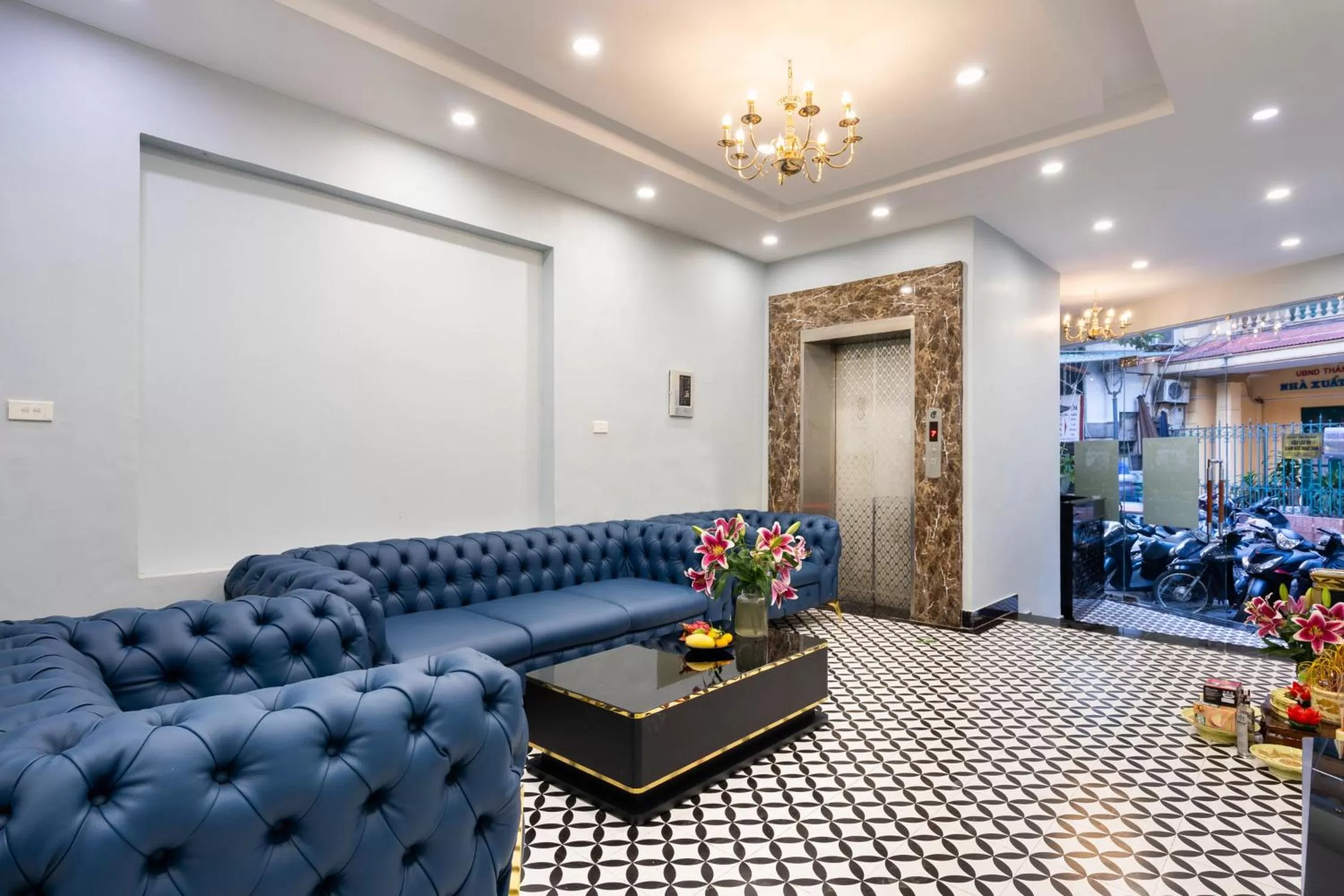 Seating area in Hanoi Memory Legends Hotel