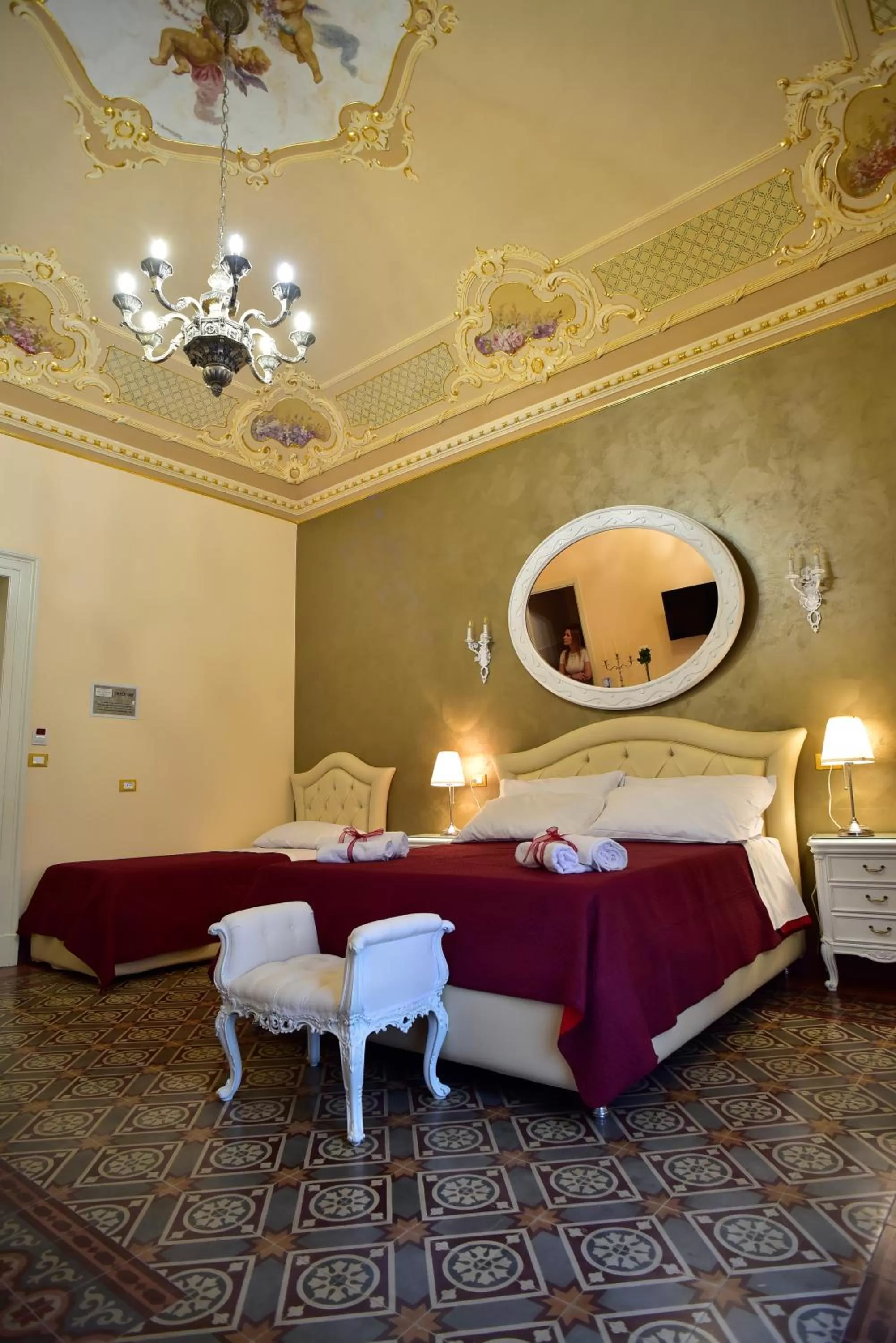 Photo of the whole room, Bed in Palazzo degli Affreschi
