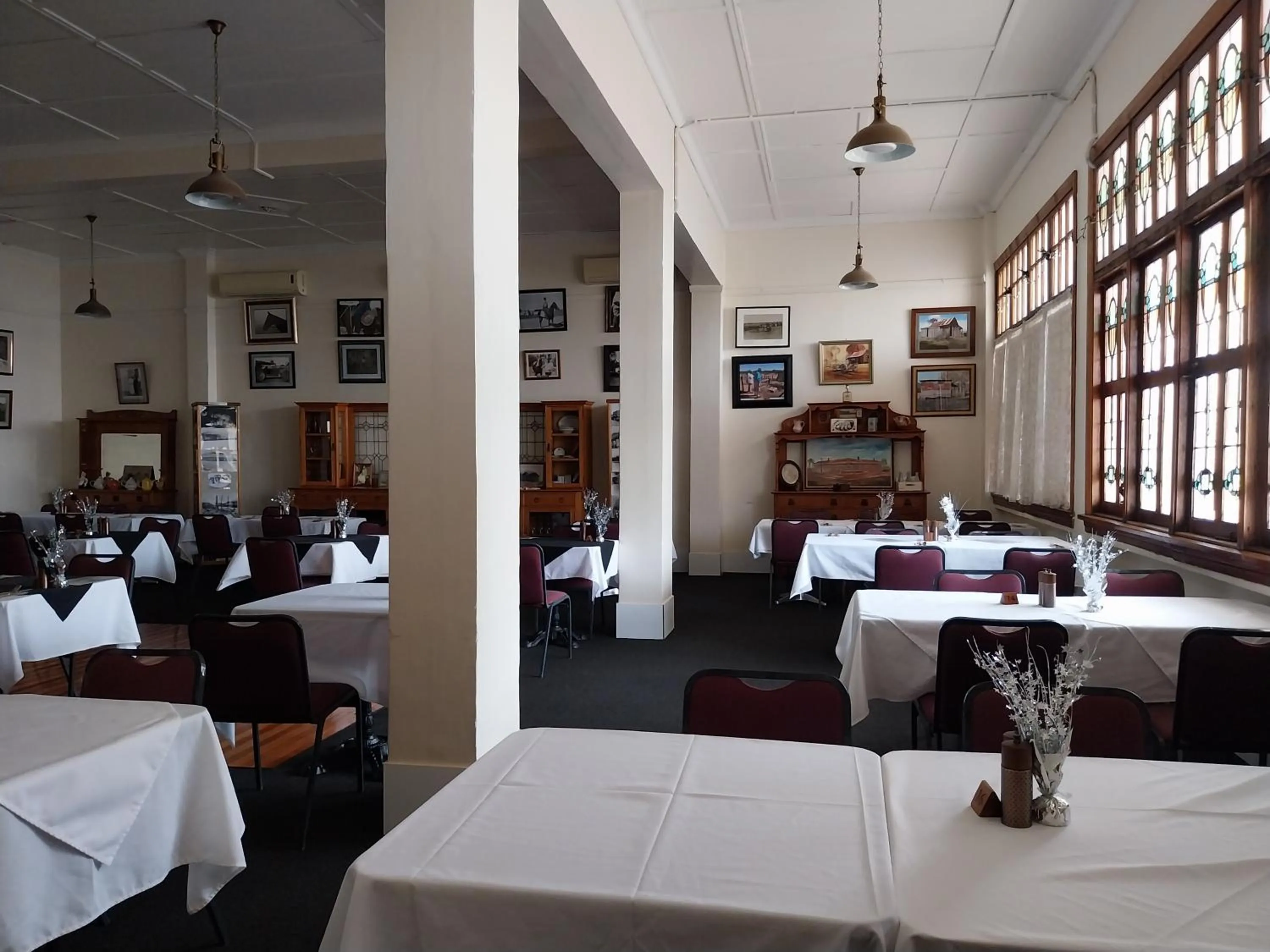 Restaurant/places to eat in Hotel Corones