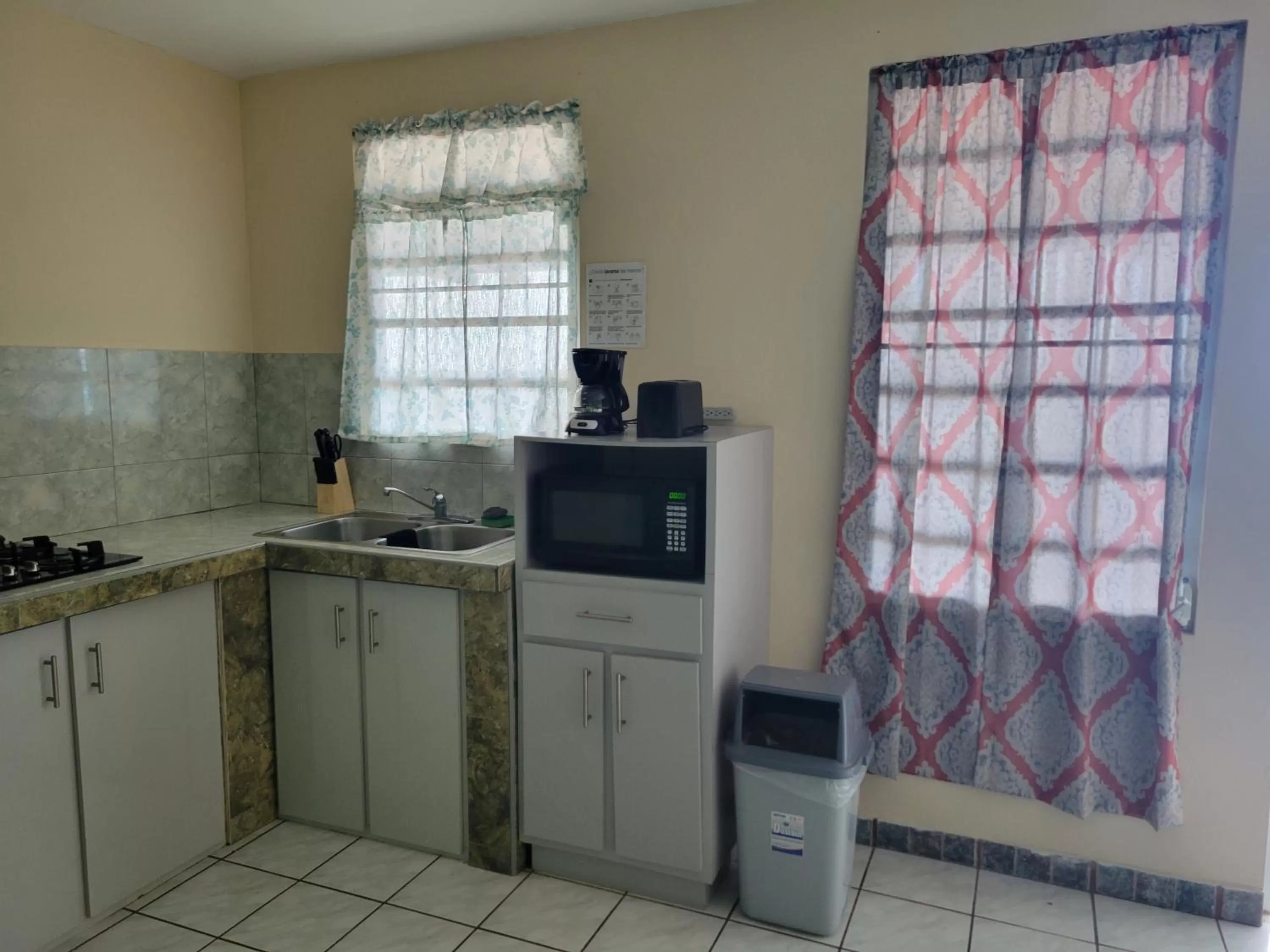 Coffee/tea facilities, Kitchen/Kitchenette in Aguada of the Seas