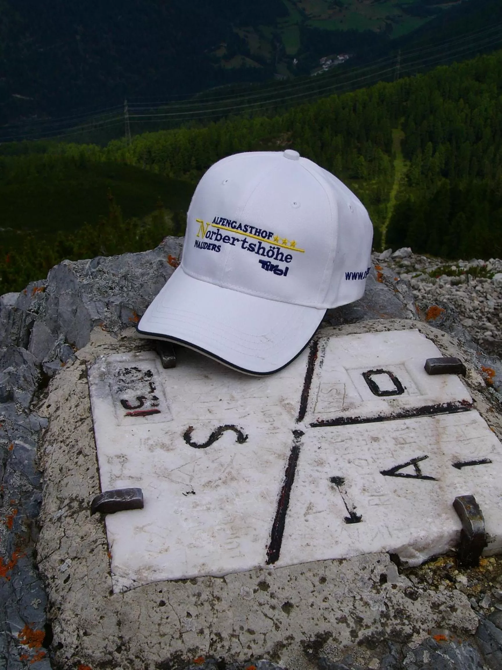 Hiking, Logo/Certificate/Sign/Award in Alpengasthof Norbertshöhe Superior