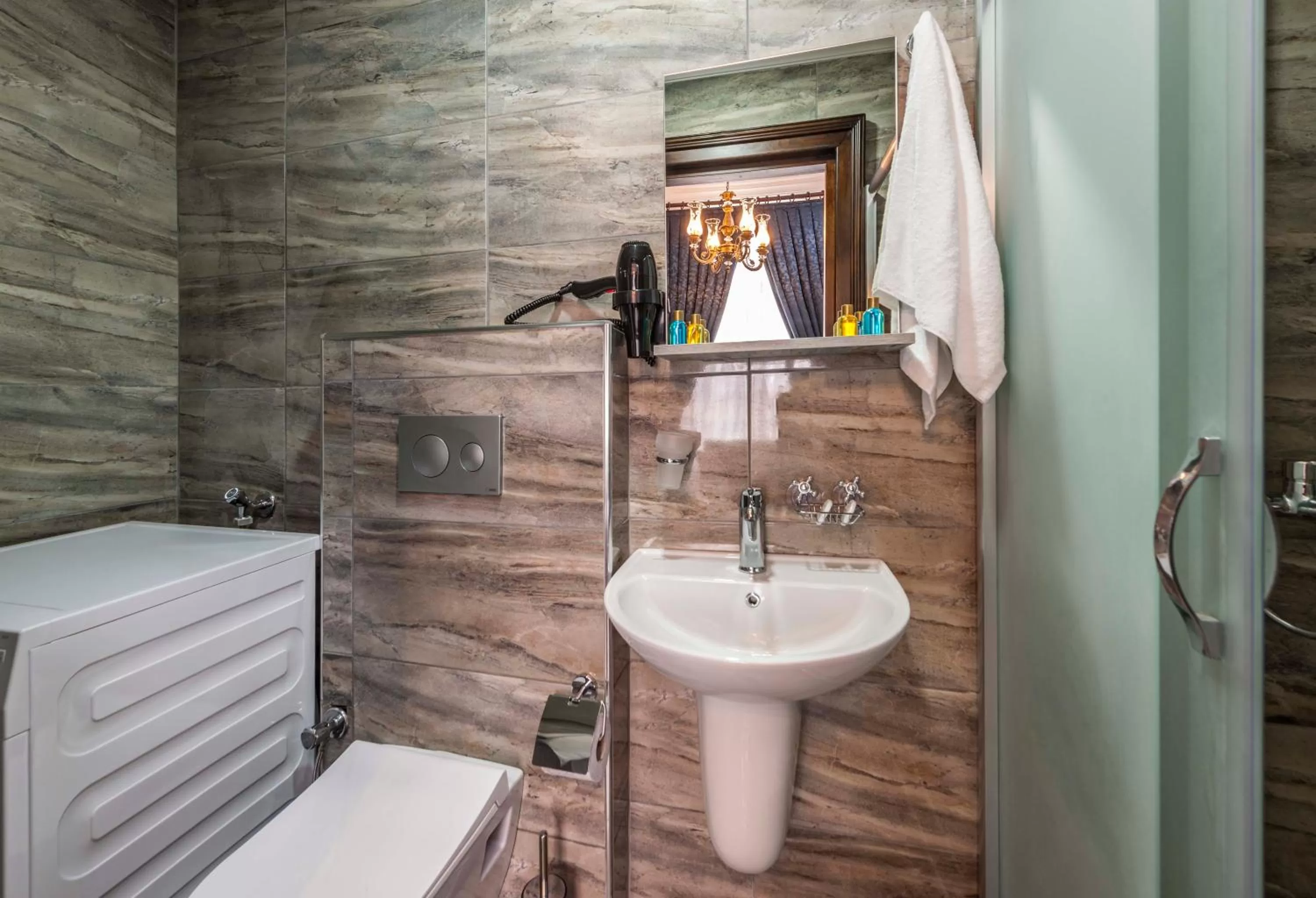 Shower in Element Garden