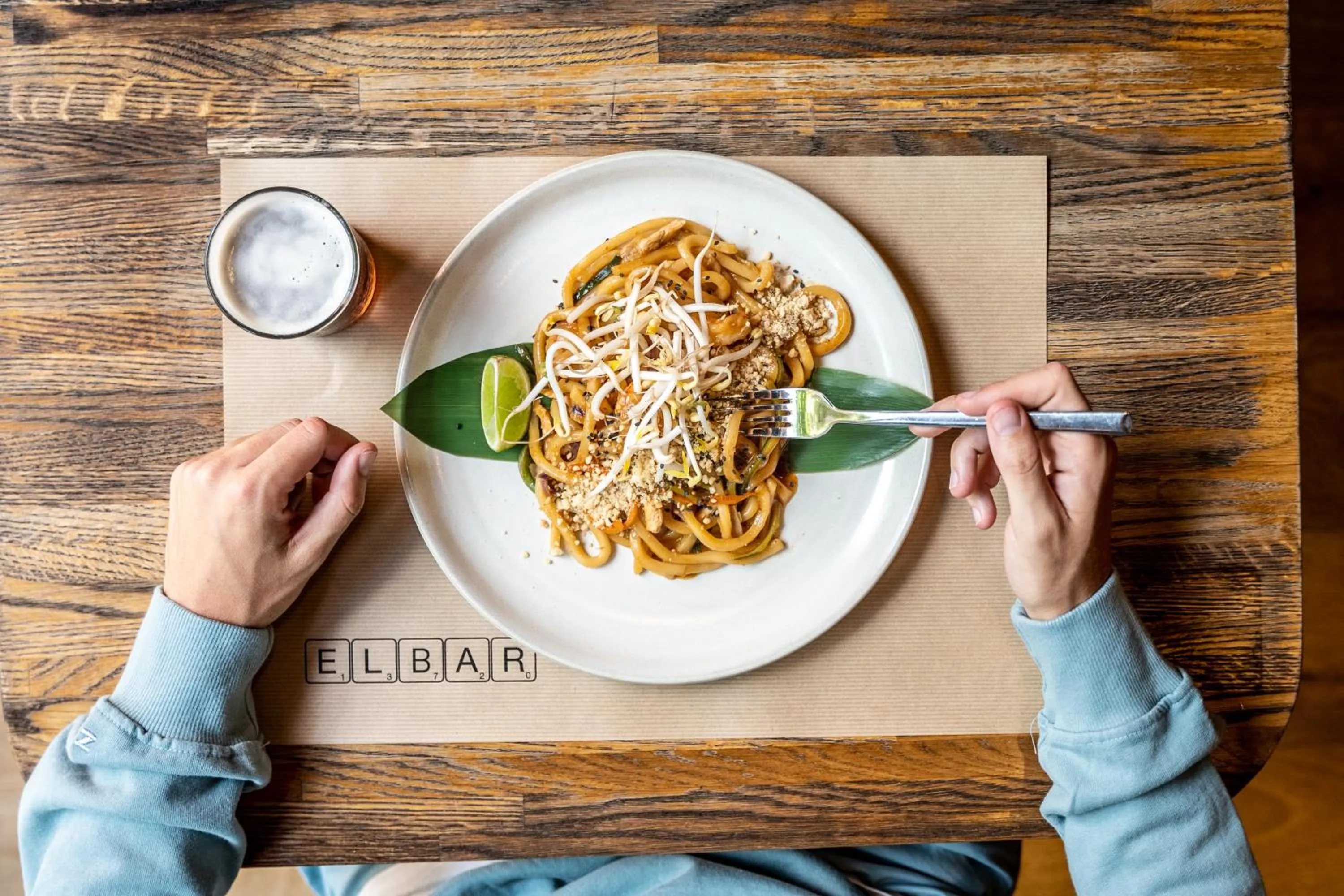 Restaurant/places to eat in Valenciaflats Ciudad de las Ciencias