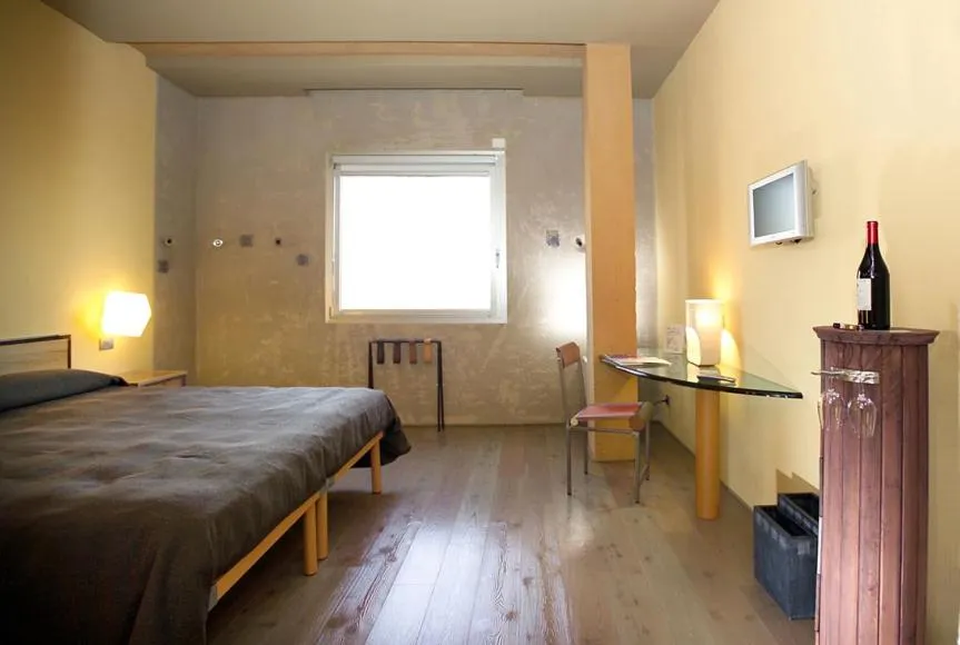 Bed in Albergo Cantine Ascheri