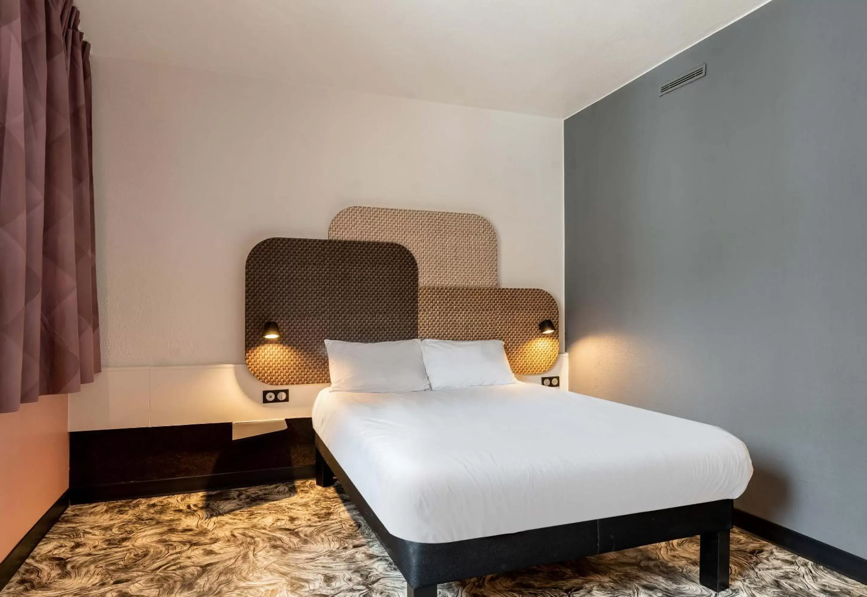 B&B HOTEL Marseille Parc Chanot B&B HOTEL Marseille Parc Chanot