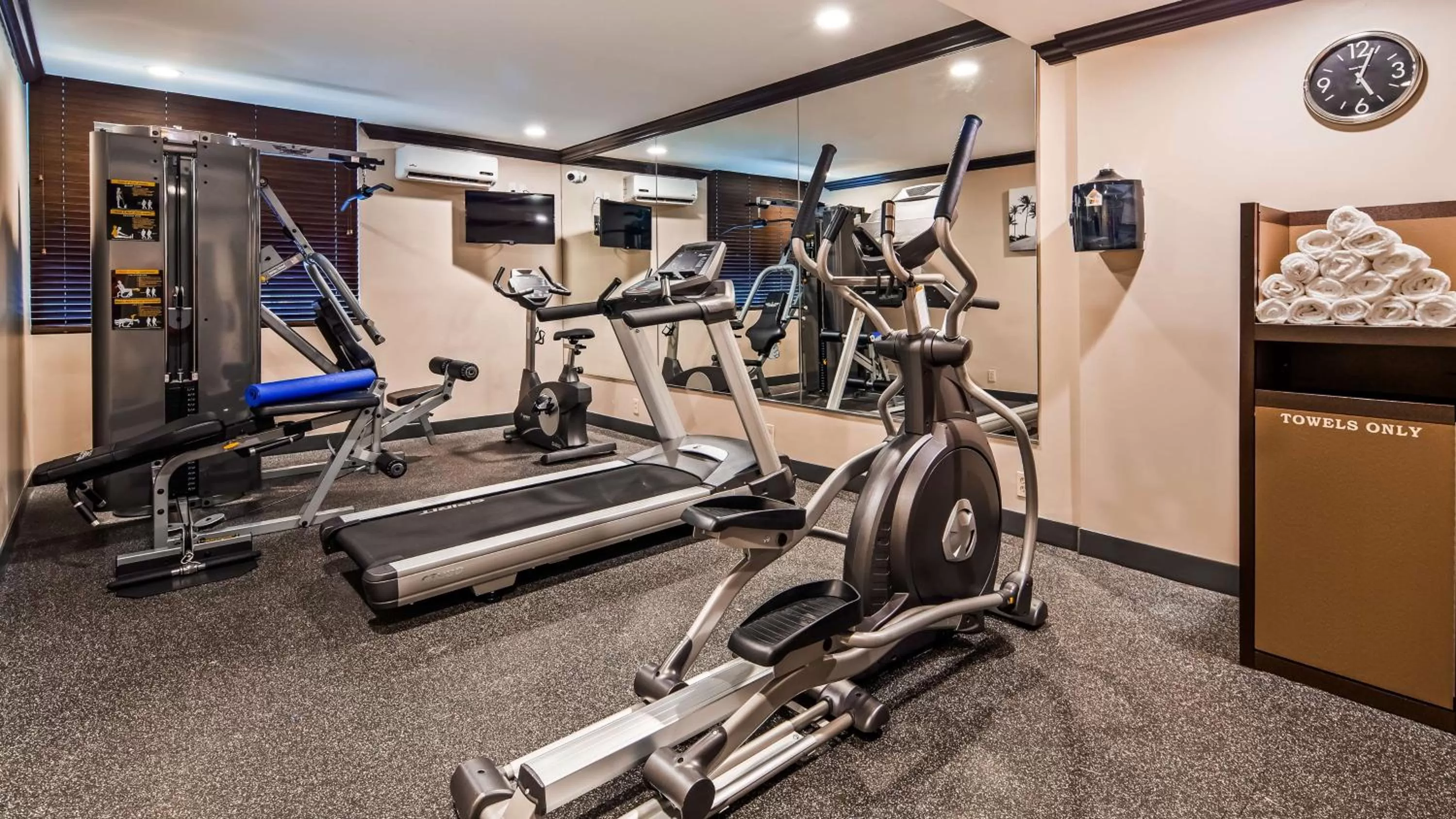 Fitness centre/facilities in Best Western Ft Lauderdale I-95 Inn