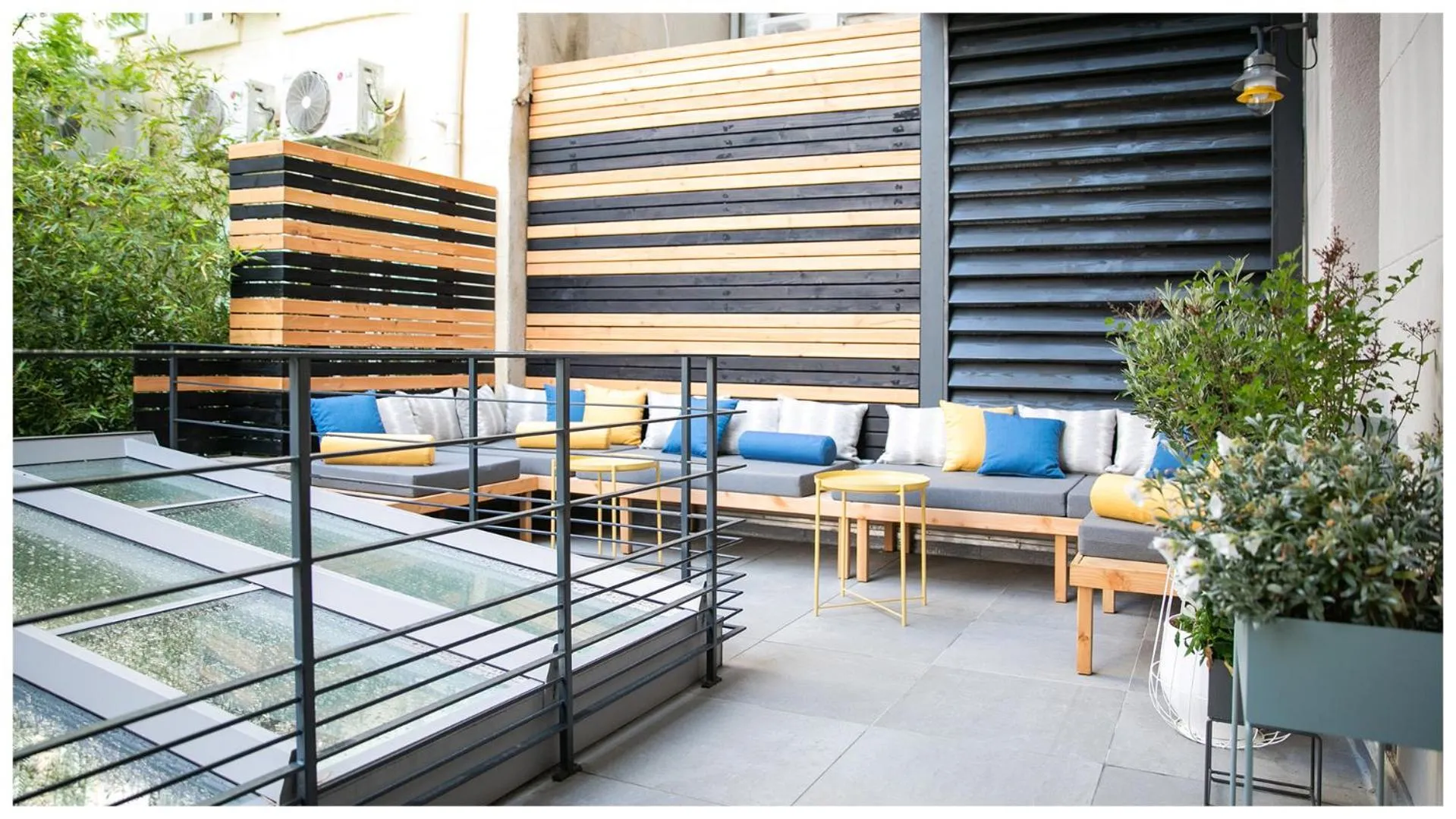 Patio in Alex Hotel & Spa