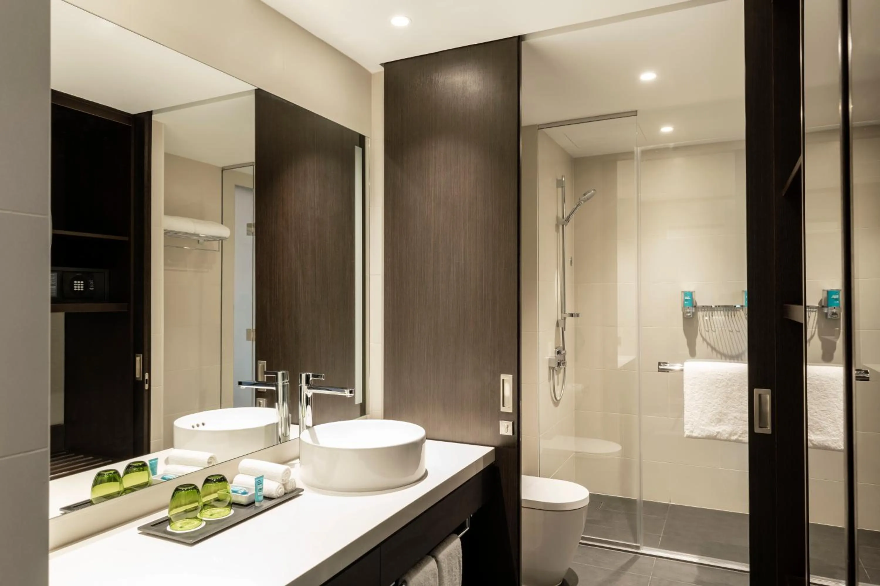 Bed in Aloft Dubai Creek