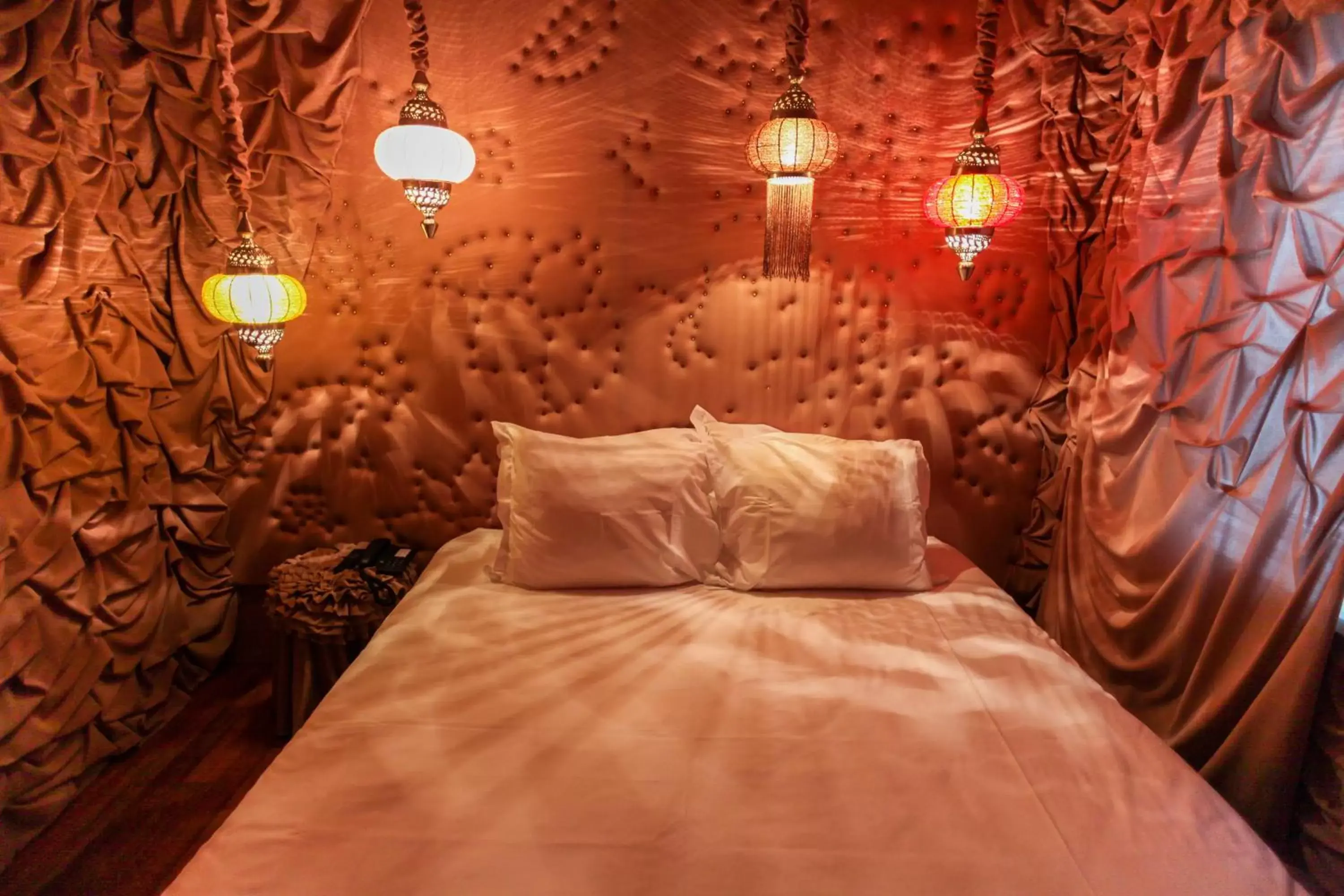 Comfort Double Room in Hotel The Exchange Comfort Double Room in Hotel The Exchange