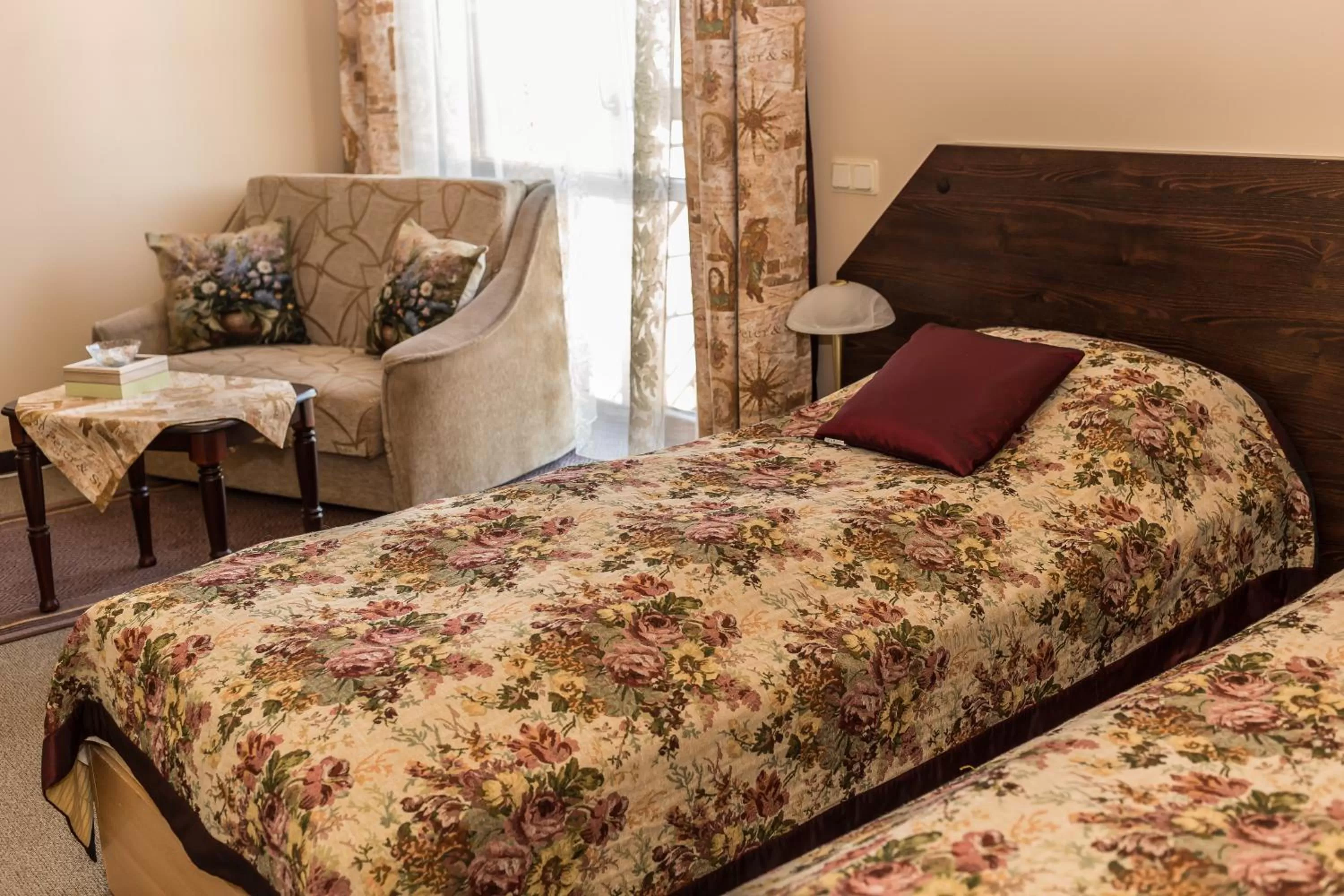 Bed in City Center Kaķis B&B