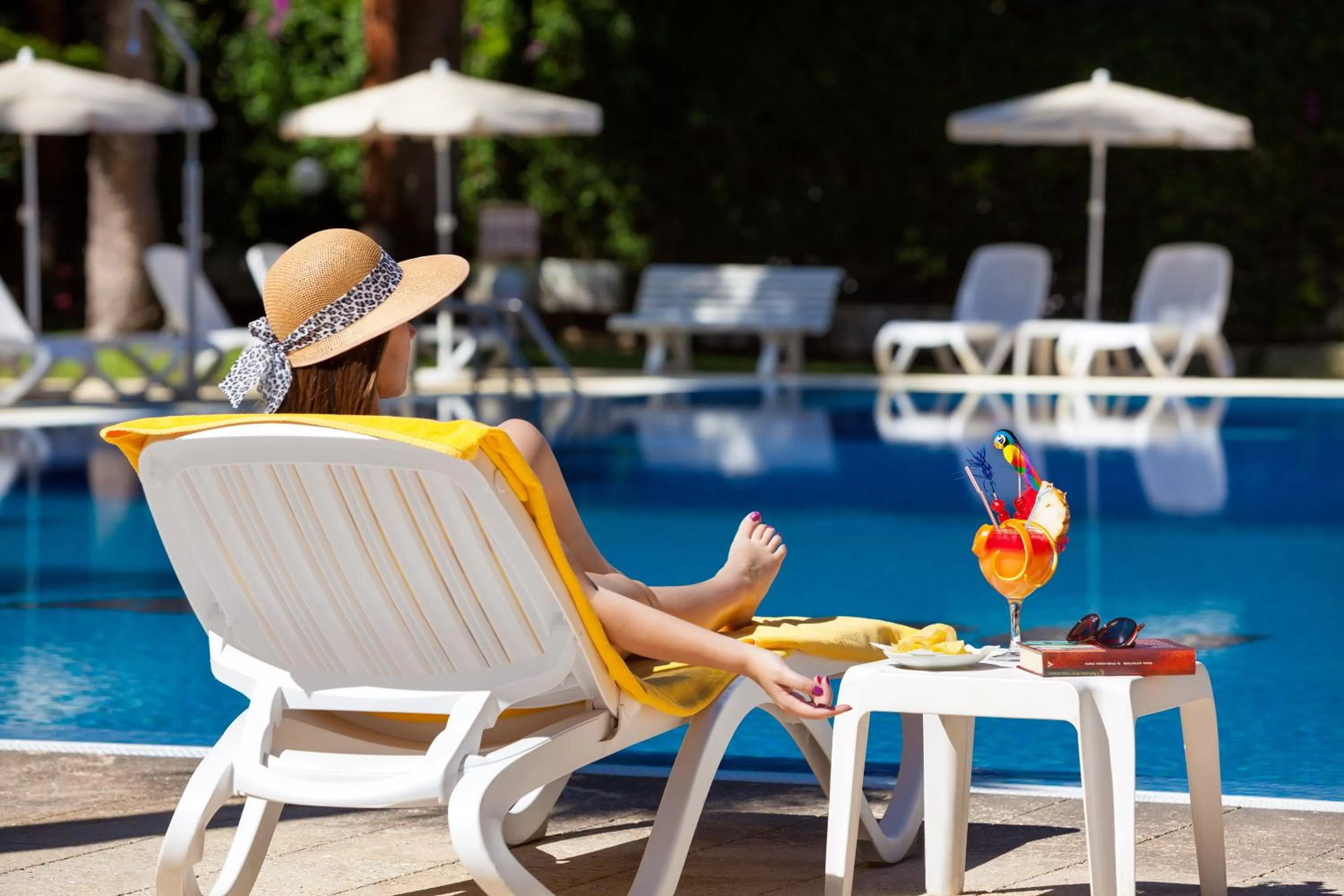 Swimming pool in Apartamentos Masaru