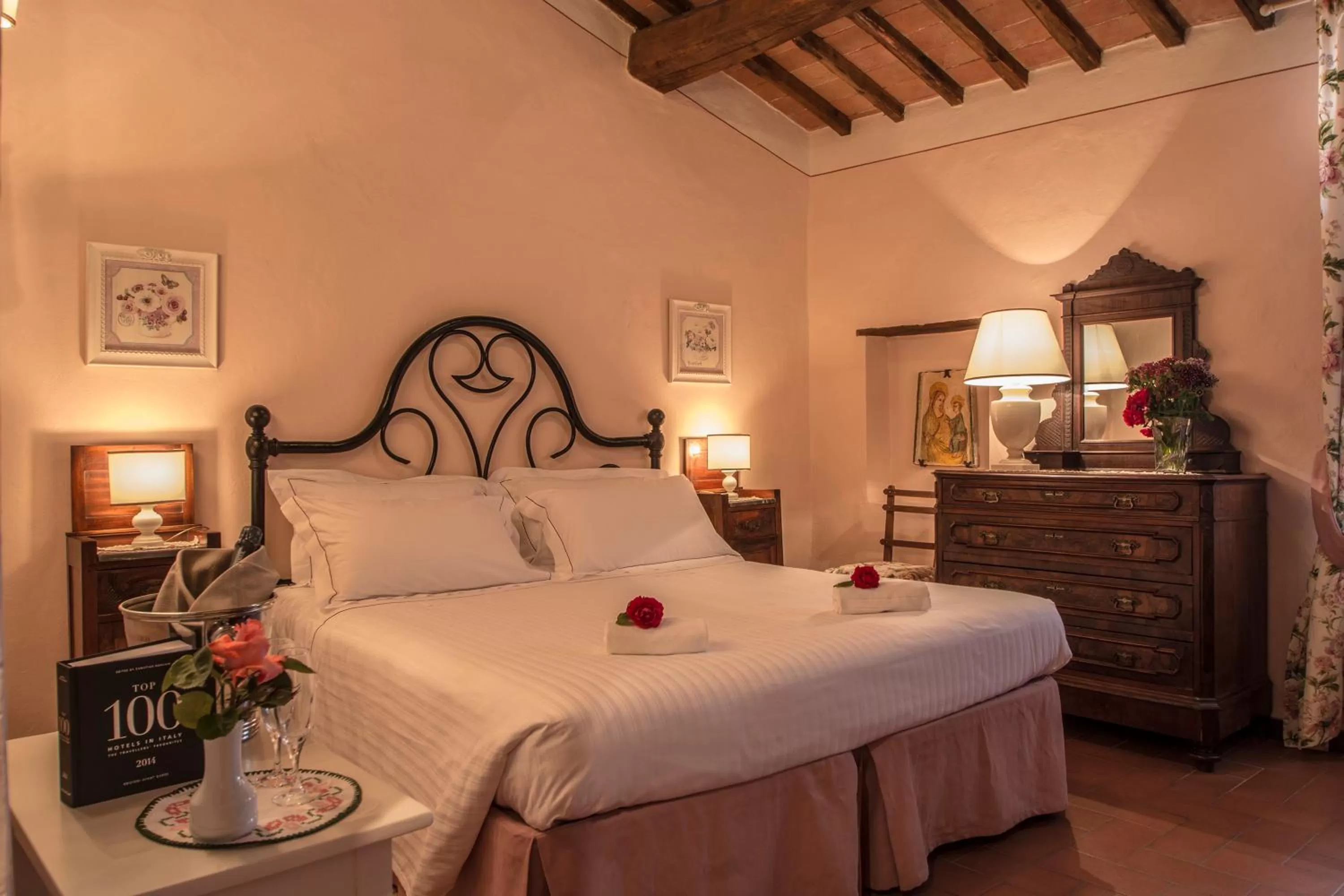 Bedroom, Bed in Hotel Belvedere Di San Leonino