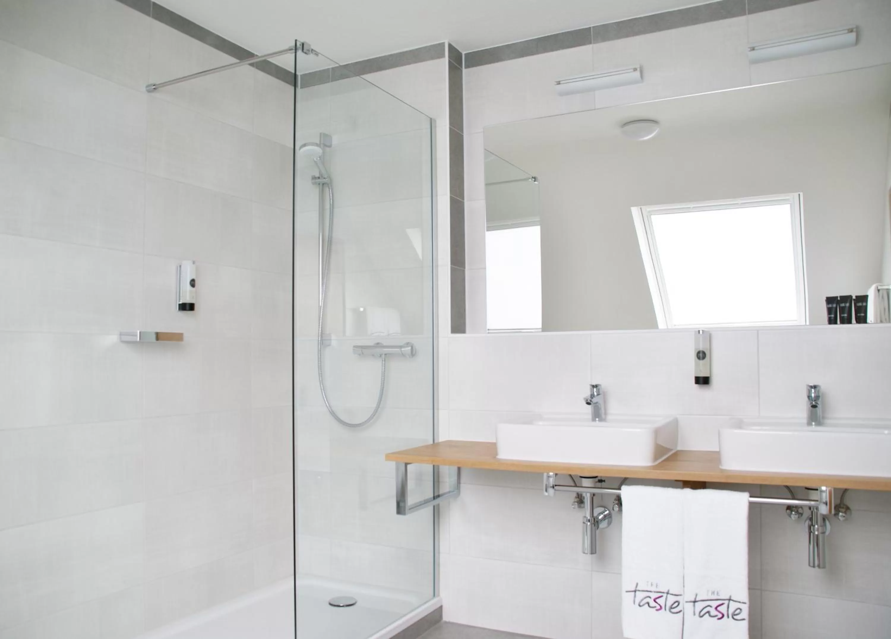 Bathroom in Taste Hotel Hockenheim