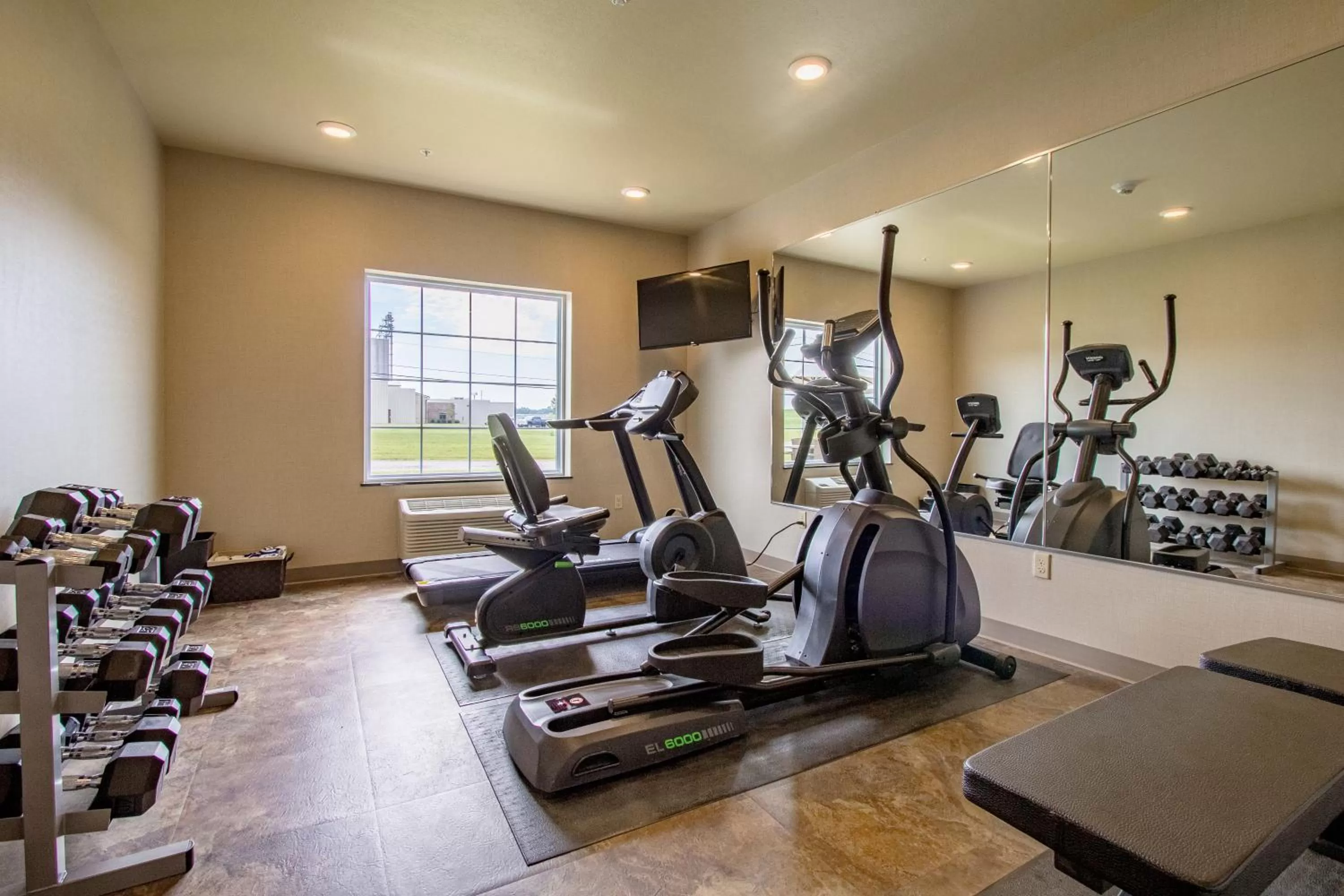 Fitness centre/facilities in Cobblestone Hotel & Suites - Orrville