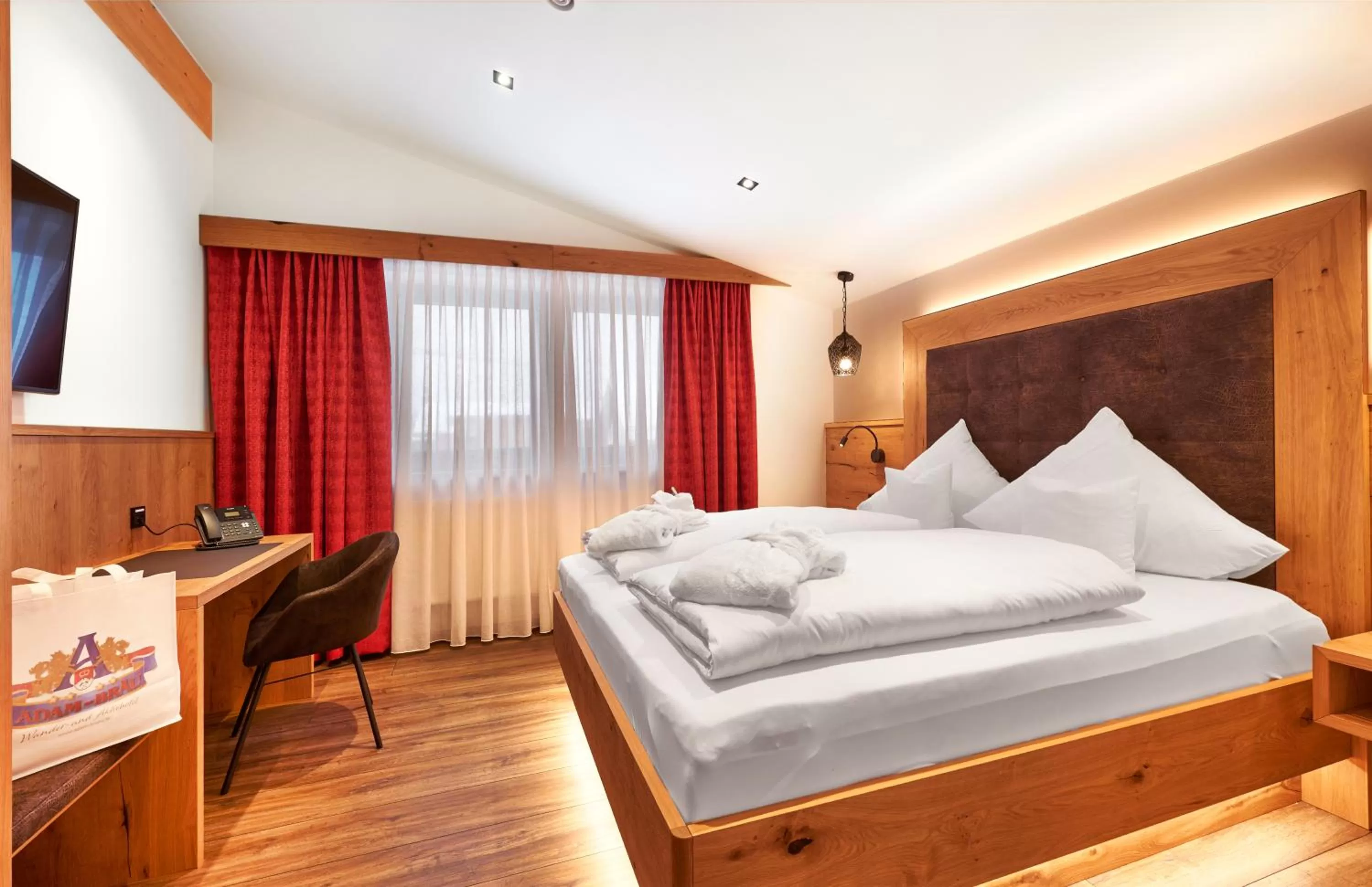 Photo of the whole room, Bed in Wander- und Aktivhotel Adam Bräu