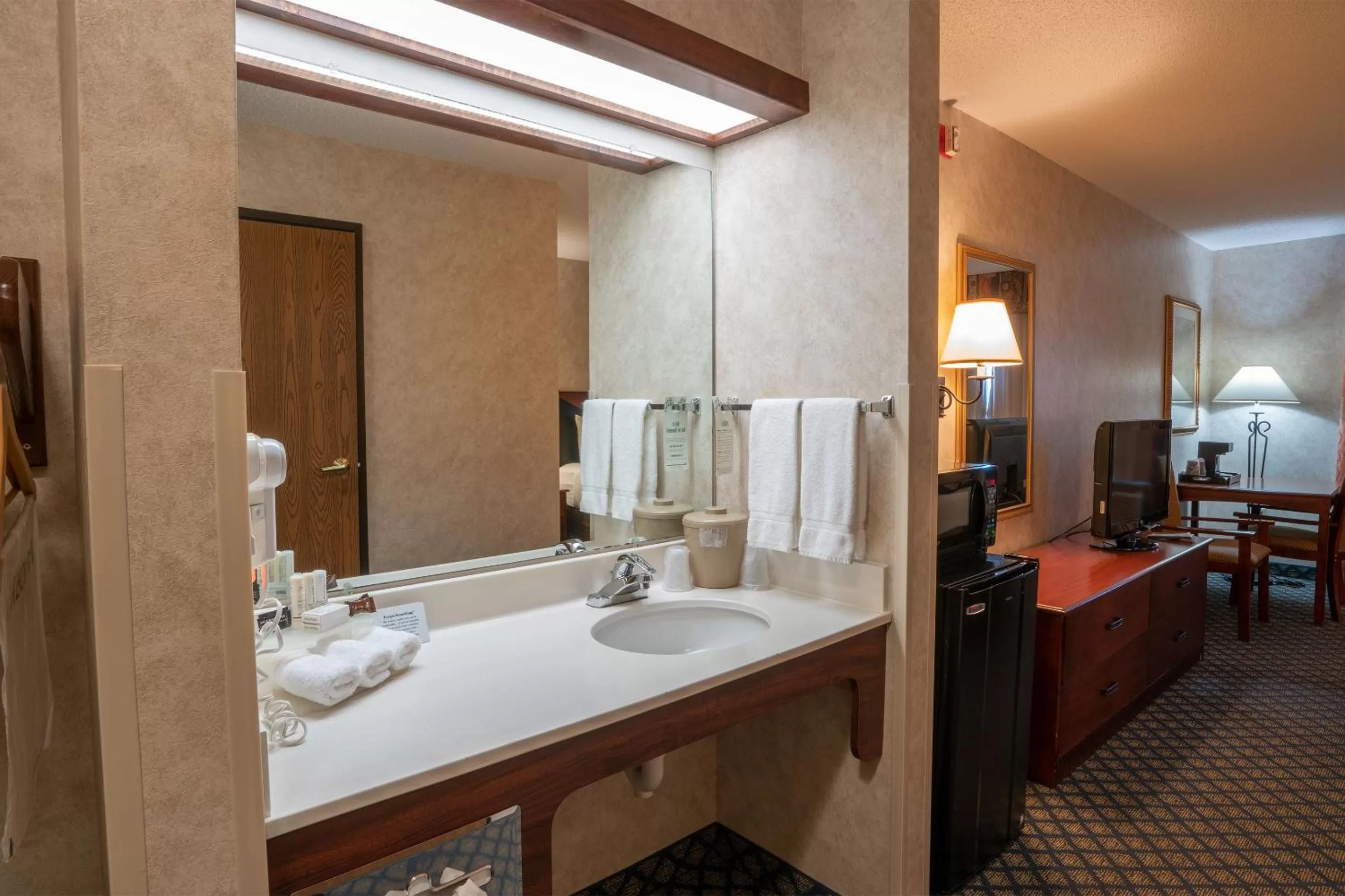 Bedroom in Miles City Hotel & Suites