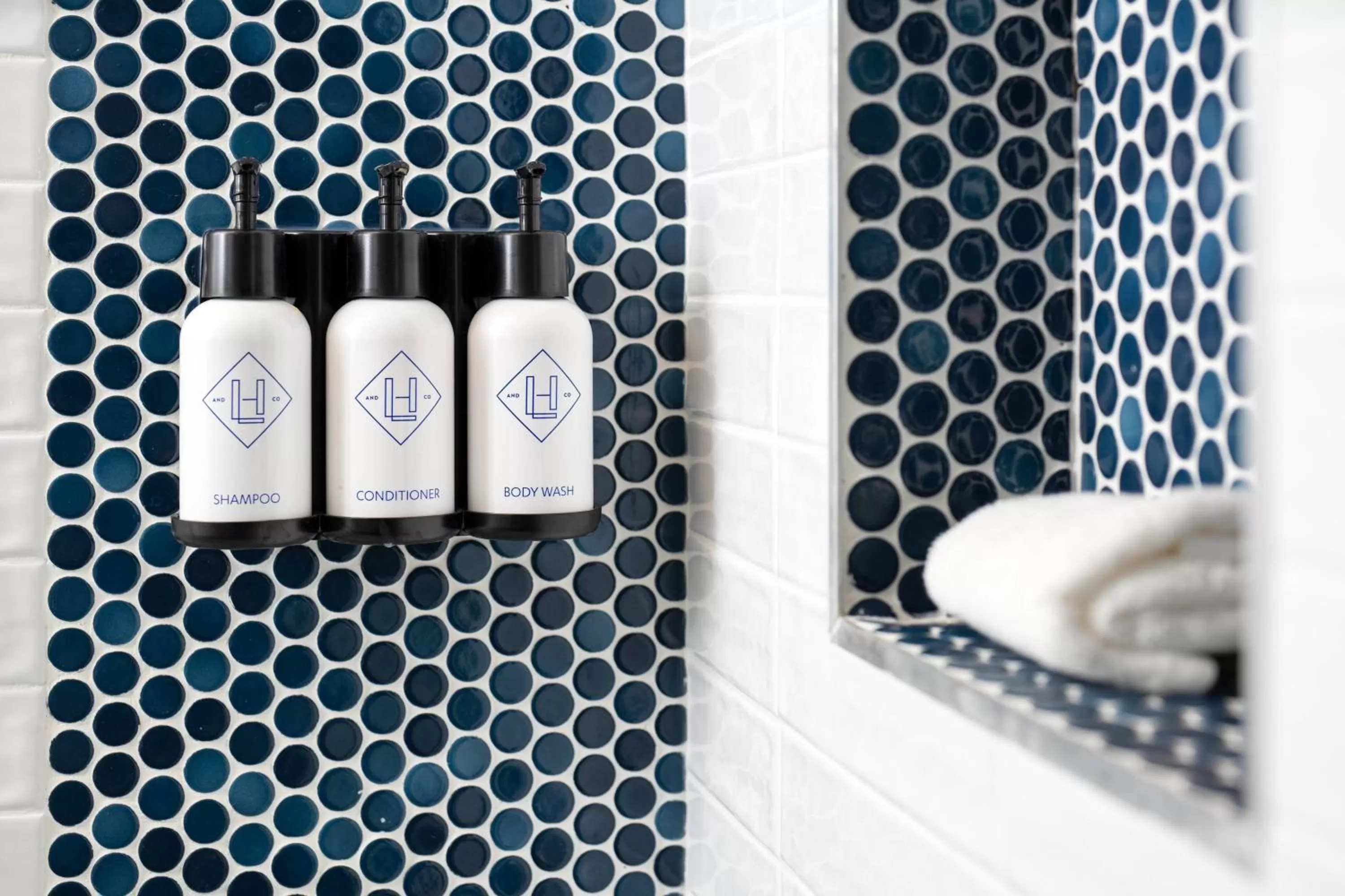 Bathroom in Luminary Hotel & Co., Autograph Collection