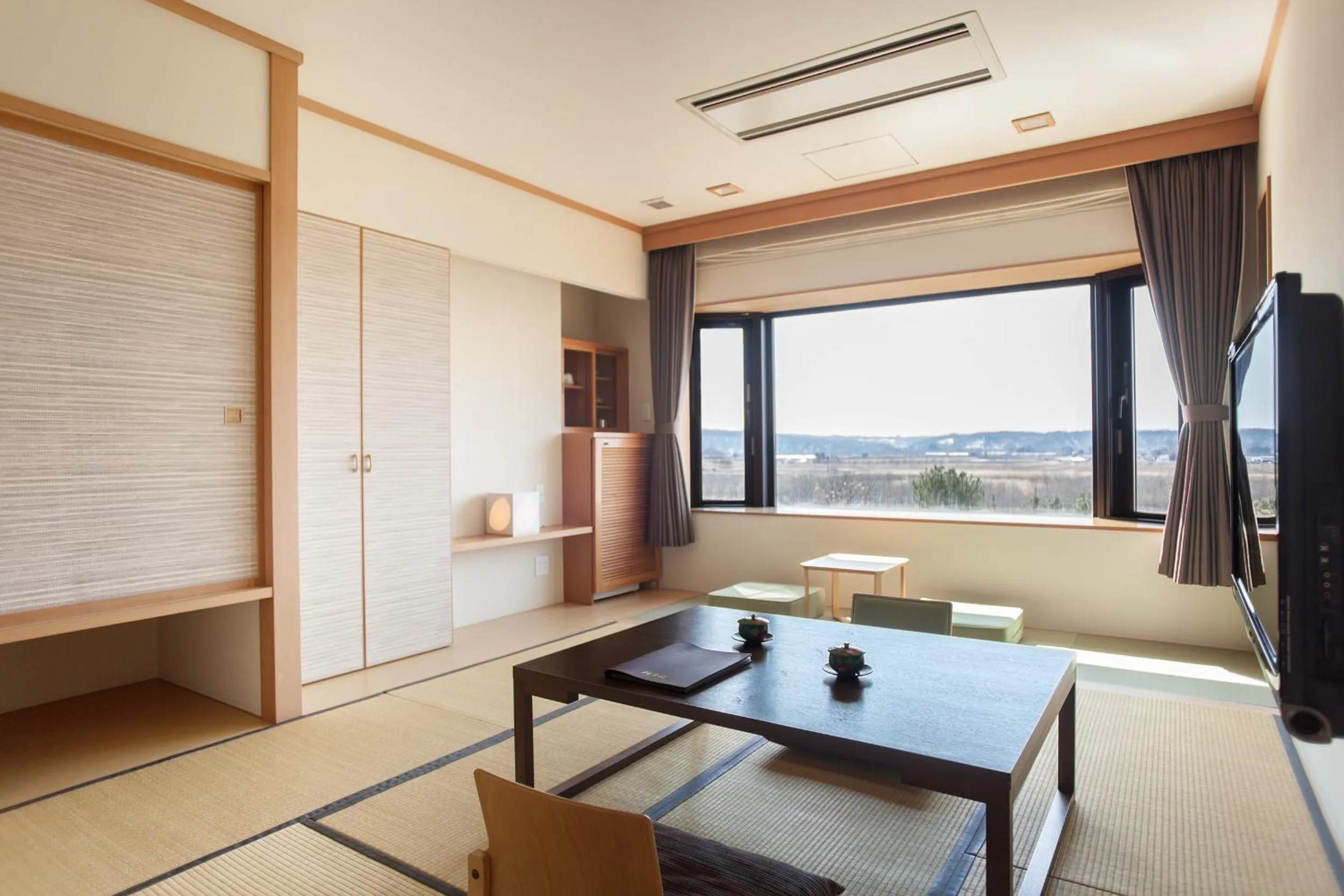 Modern Room with Tatami Area - Non-Smoking - River View in Kangetsuen