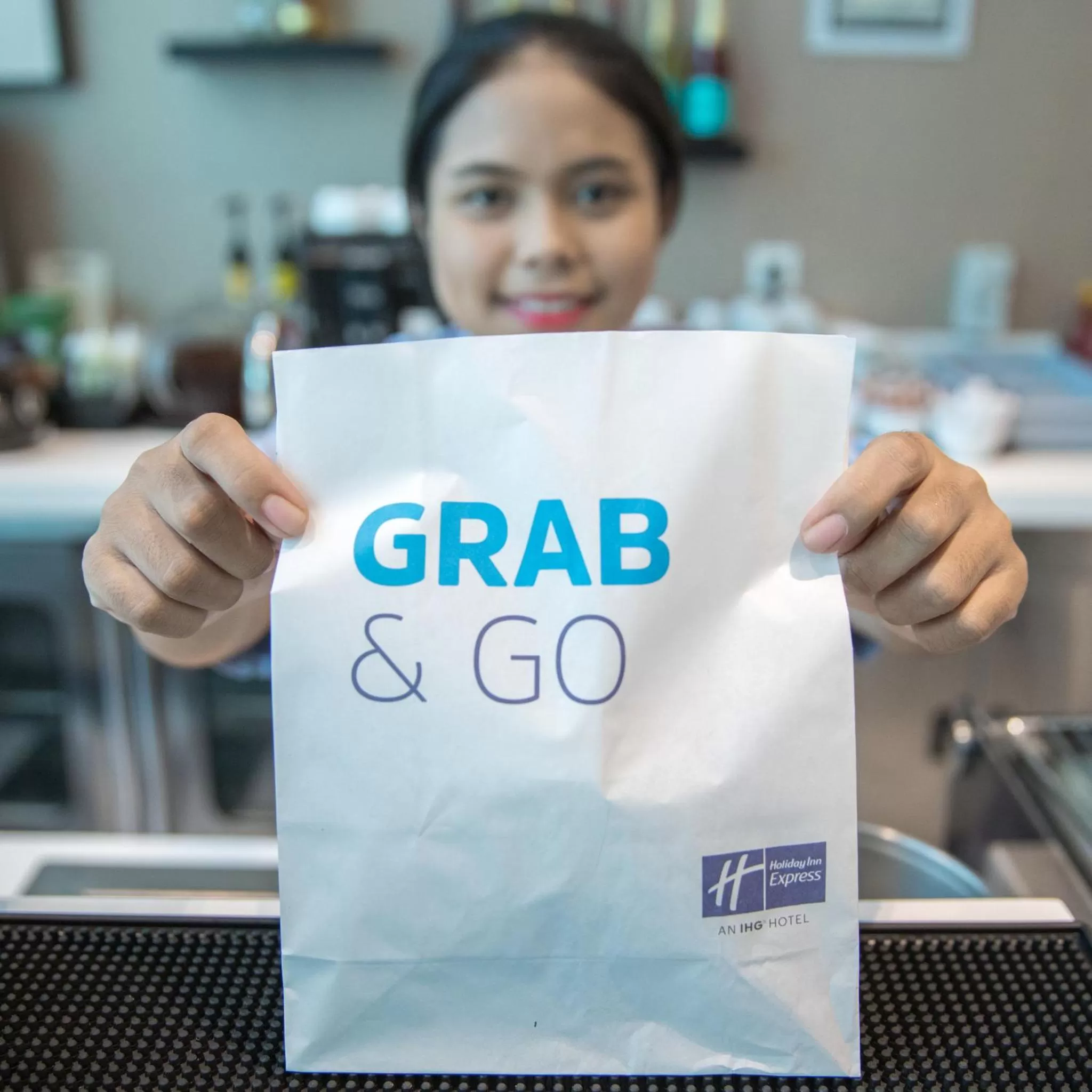 Restaurant/places to eat in Holiday Inn Express Jakarta International Expo by IHG