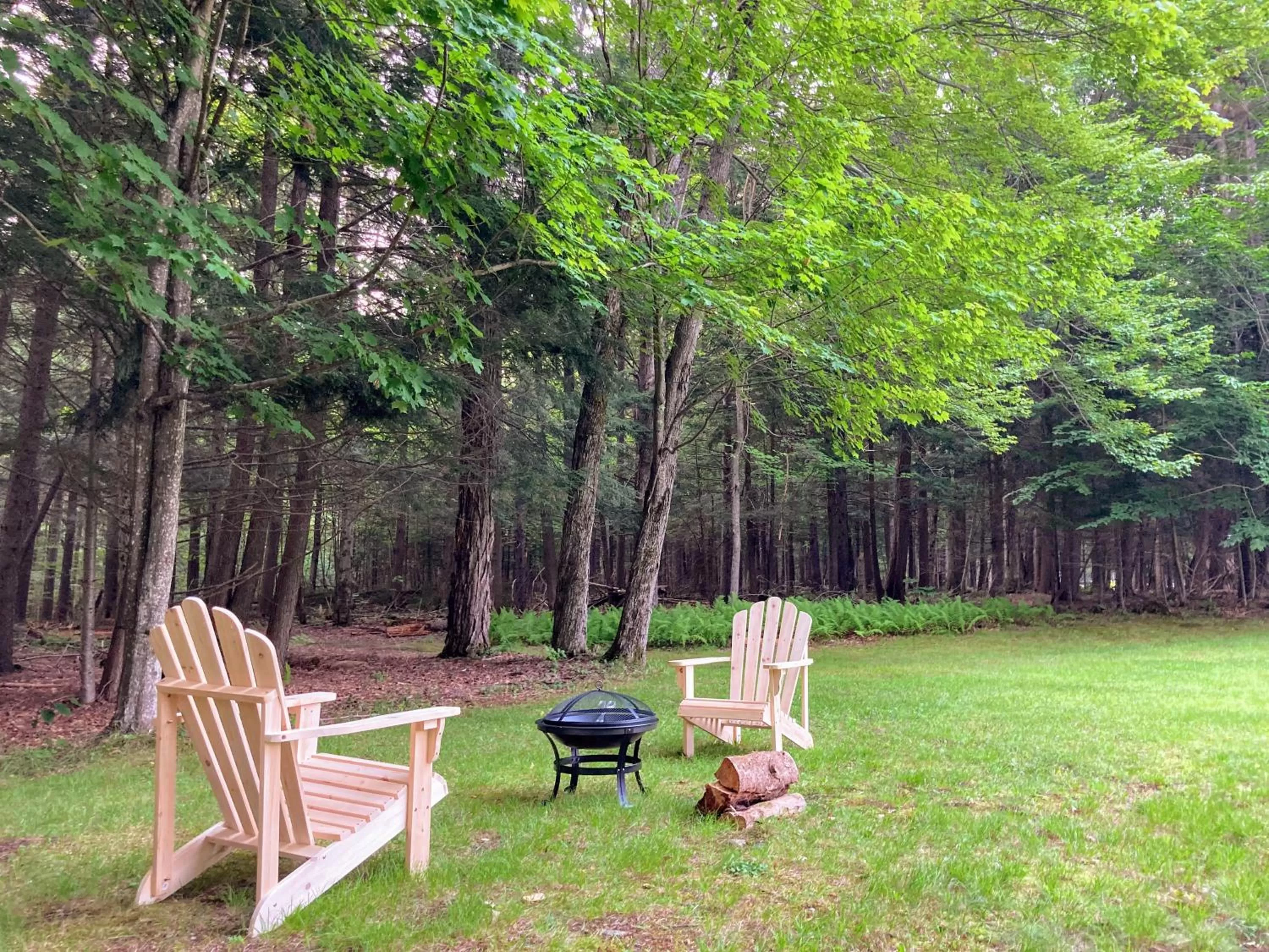 Garden in The Lorca Adirondacks Motel