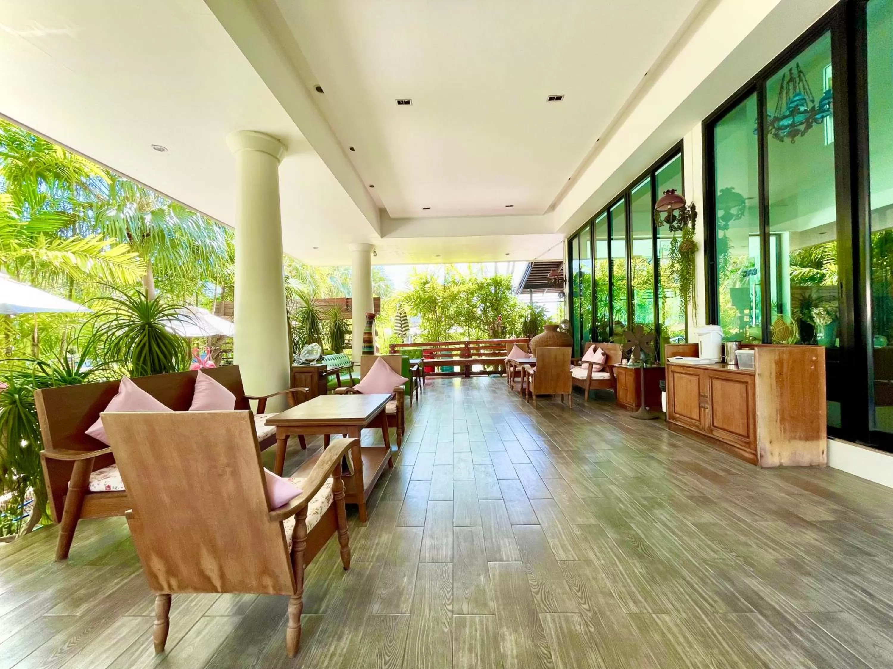Seating area in Smile Hua-Hin Resort - SHA Plus