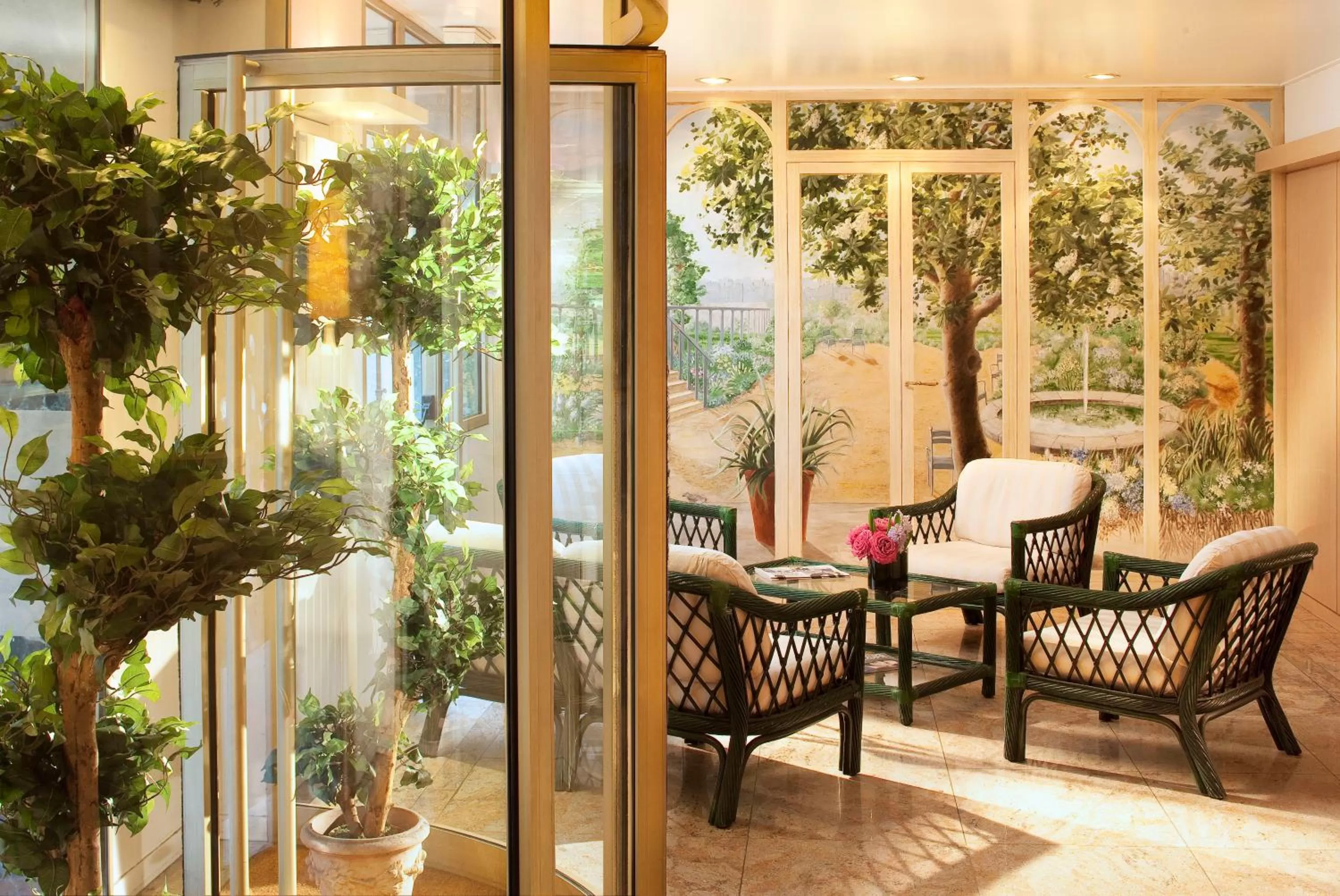 Facade/entrance in Au Pacific Hotel