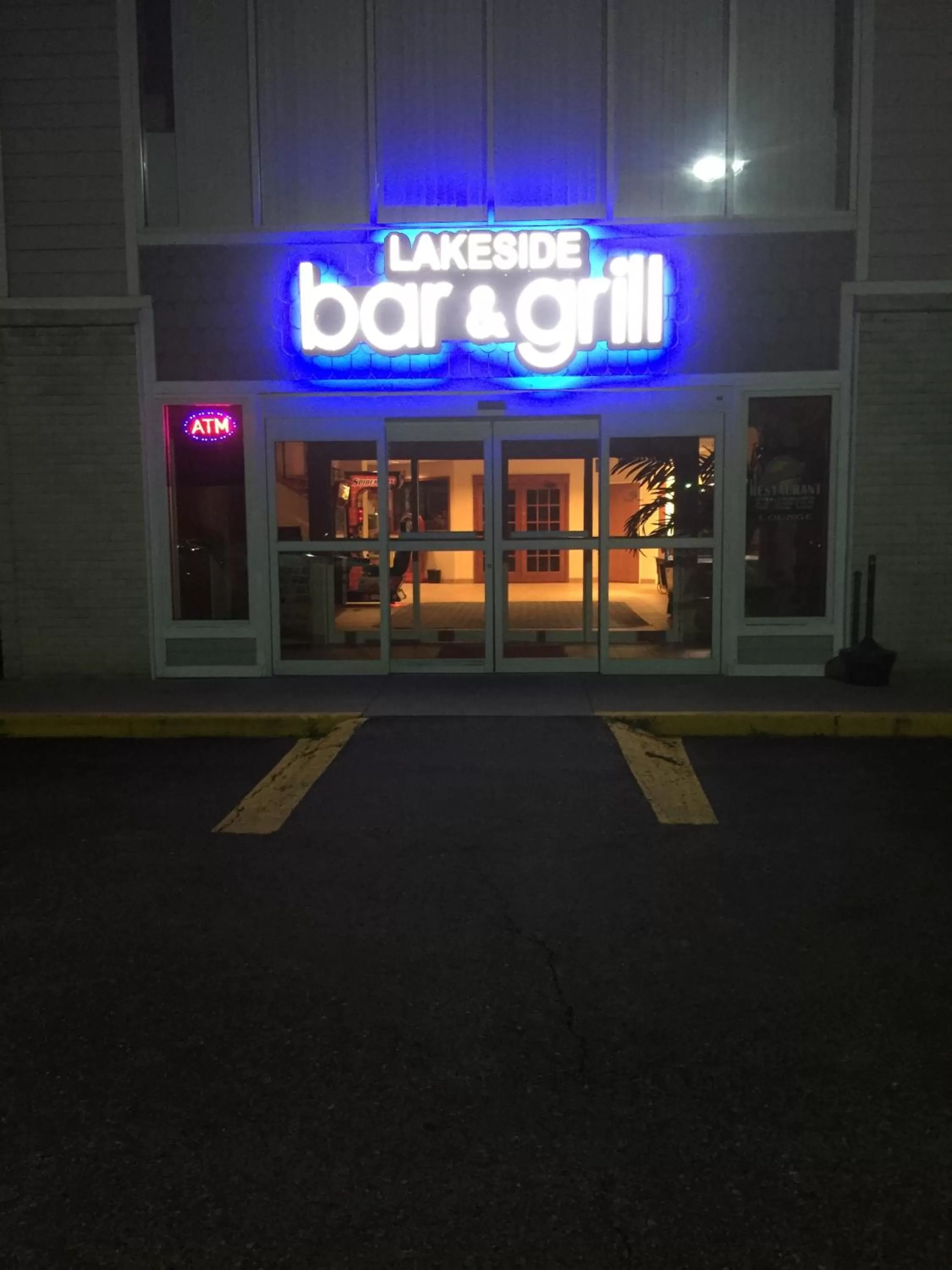 Alcoholic drinks in Lakeside Resort & Conference Center