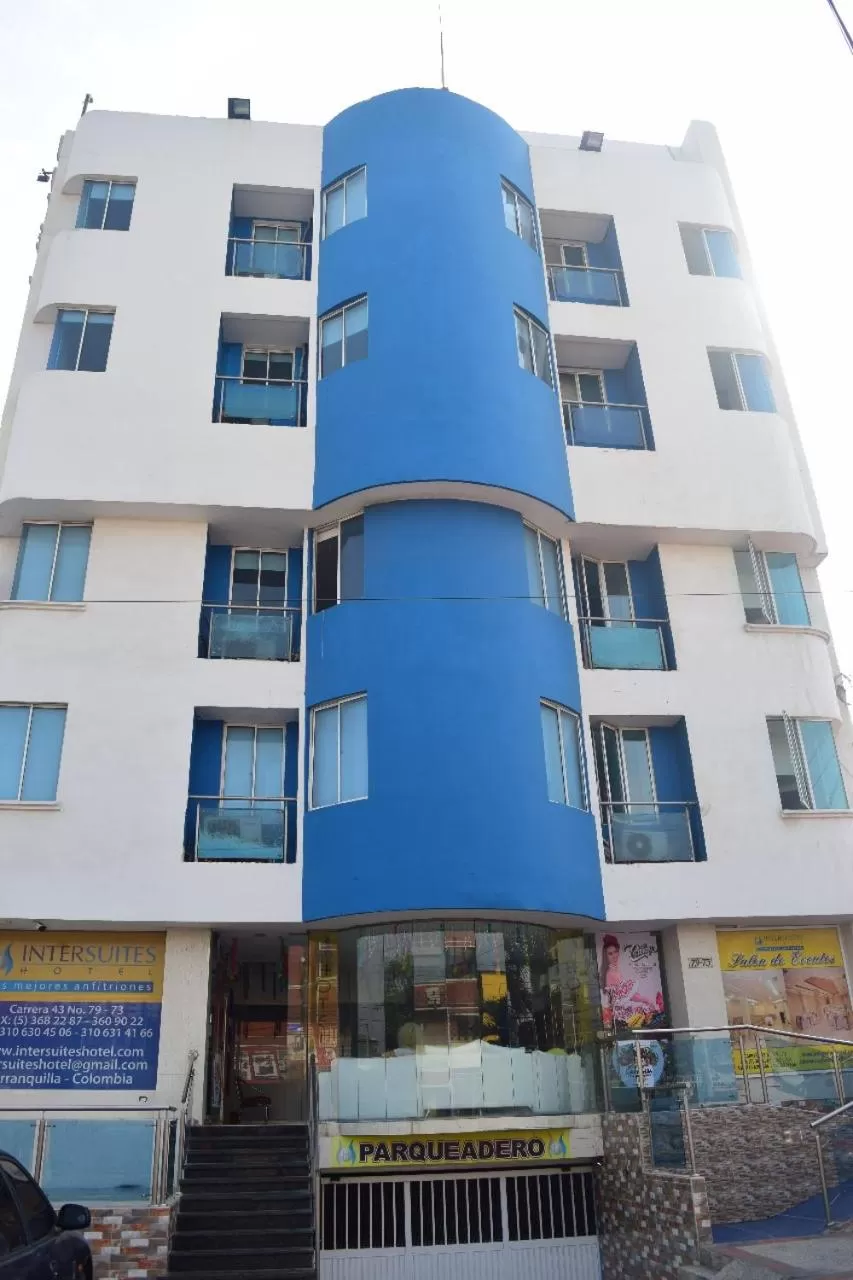 Property building in Hotel Intersuites