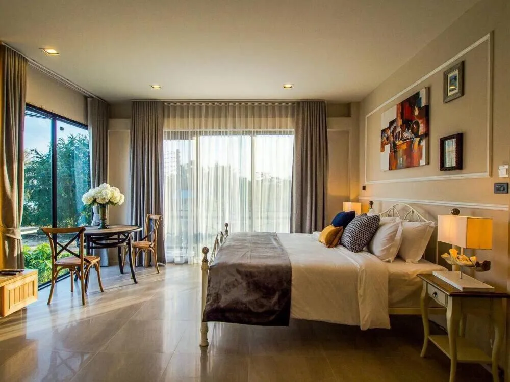 Bed in L'air Du Pran