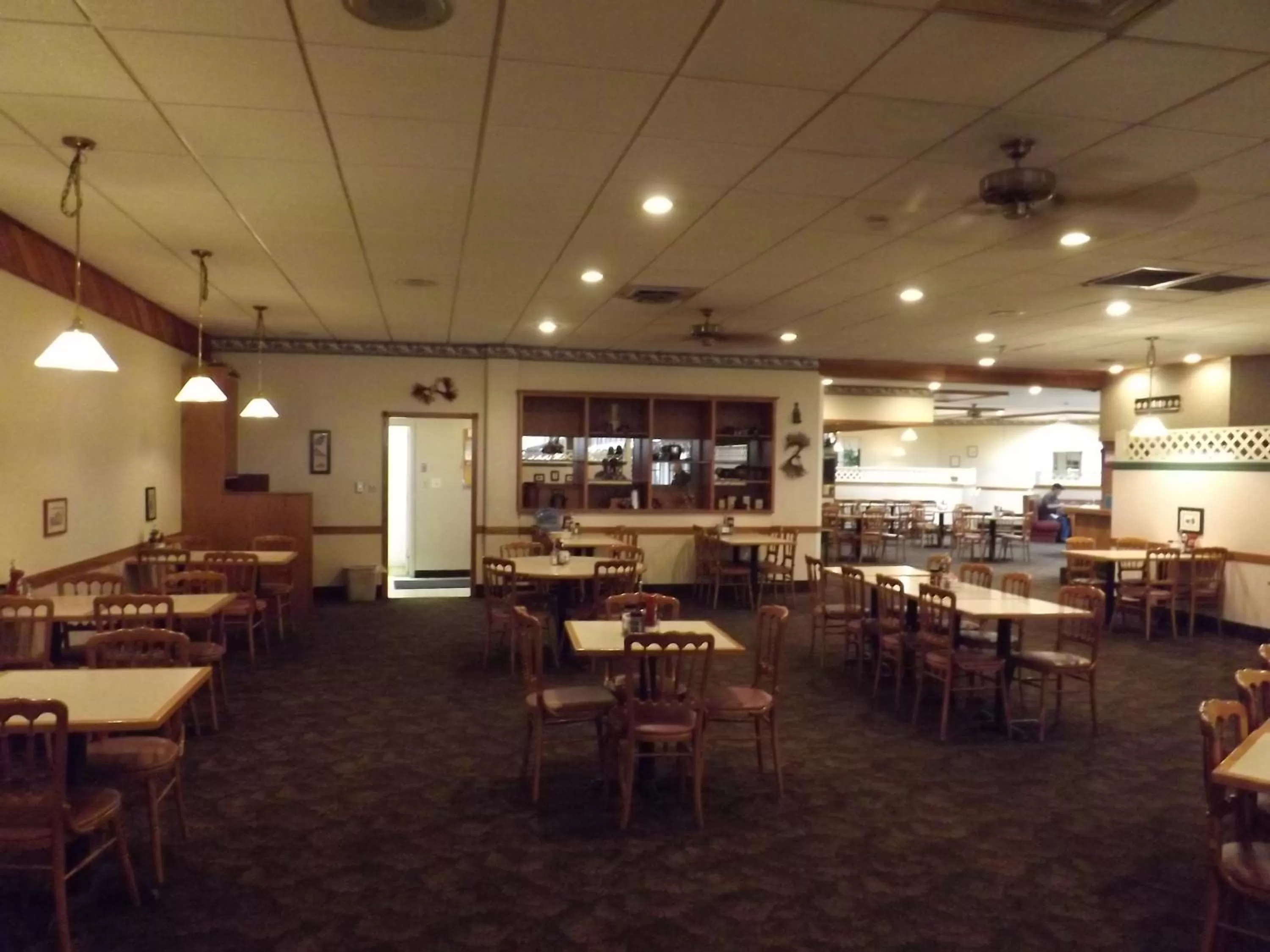 Restaurant/places to eat in Ramada by Wyndham Sterling