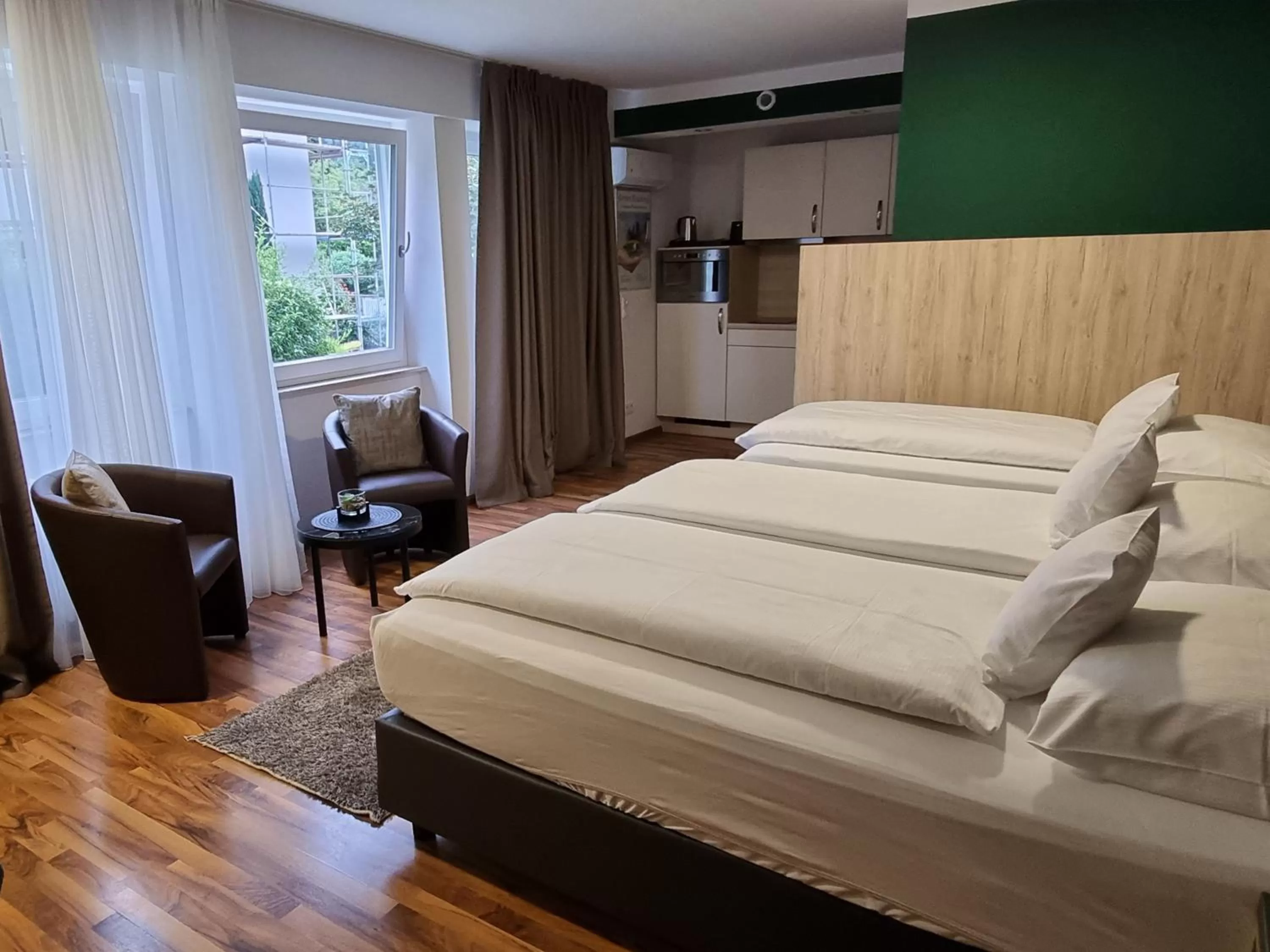 Bed in ZUM ZIEL Hotel Grenzach-Wyhlen bei Basel