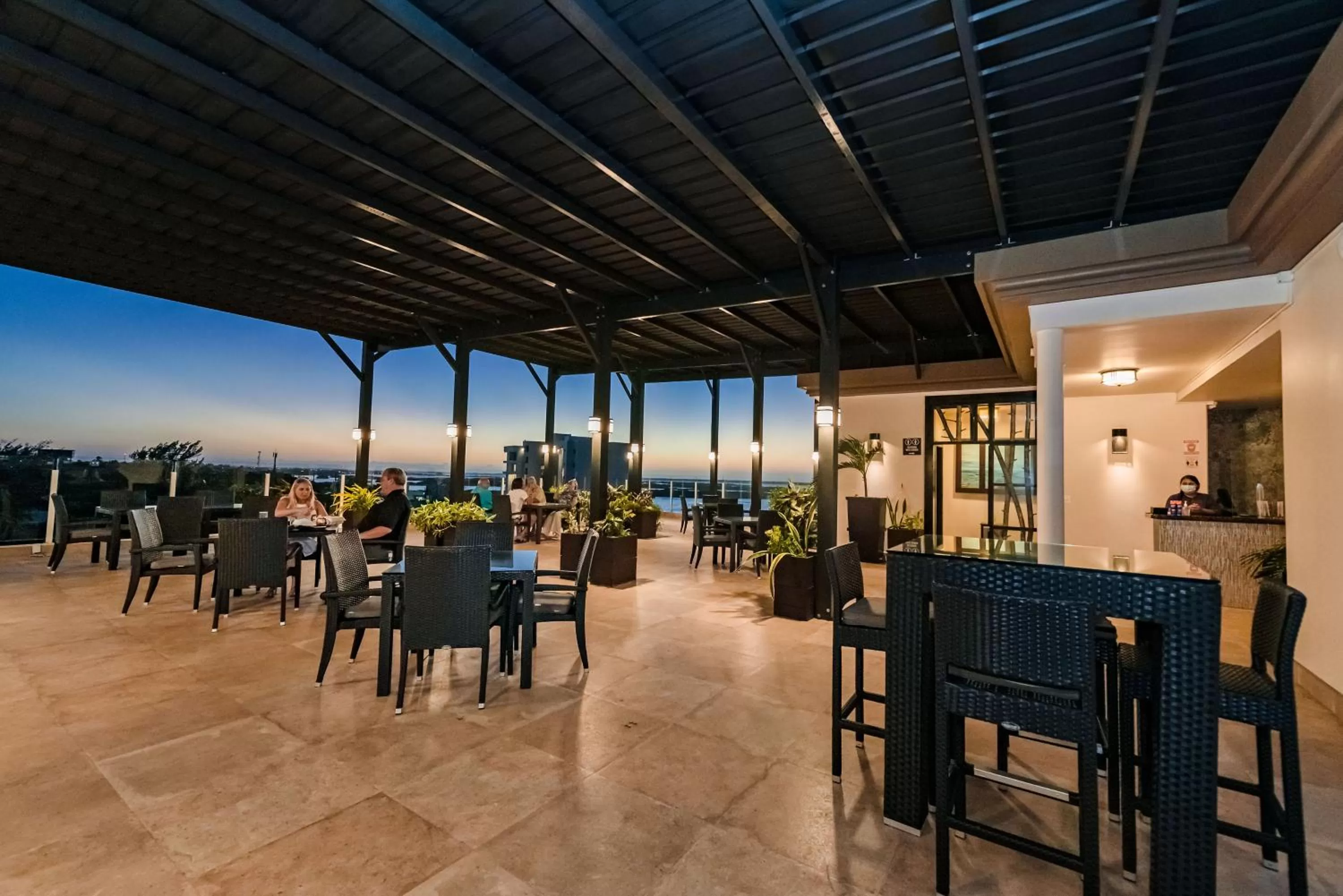 Restaurant/places to eat in Grand Caribe Belize