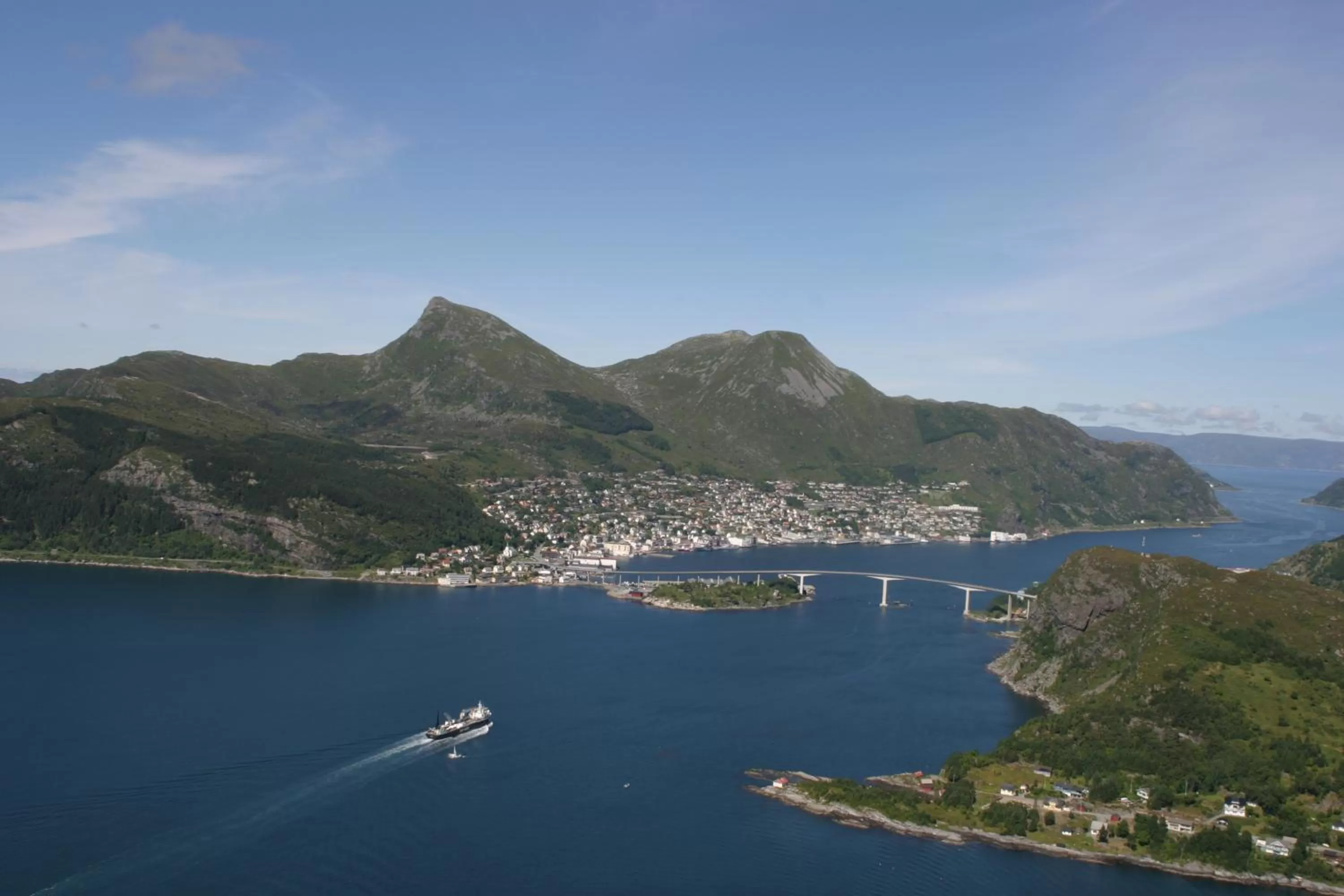 Natural landscape in Thon Partner Hotel Måløy