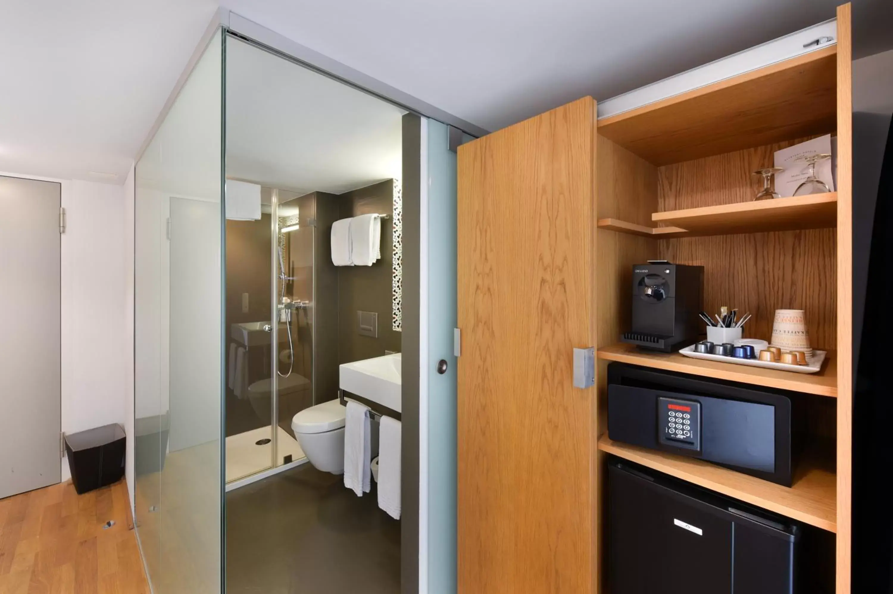 Standard Double Room in Hotel Lestelle - self check-in Standard Double Room in Hotel Lestelle - self check-in