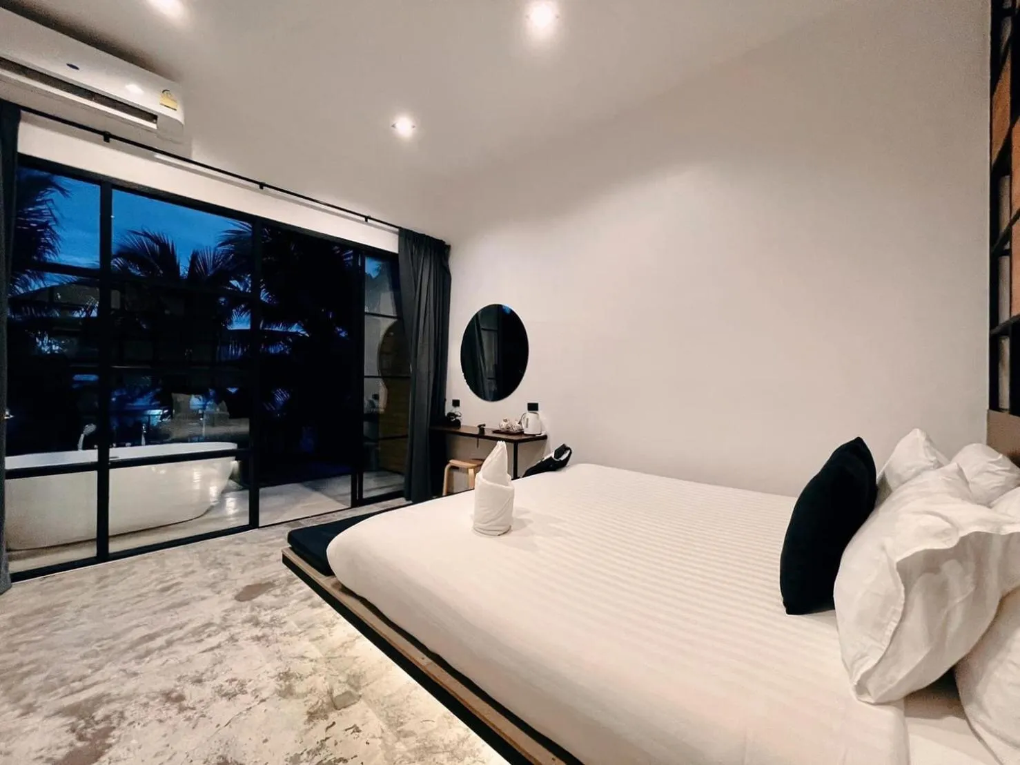 Property building, Bed in Book a Bed Poshtel - SHA Plus