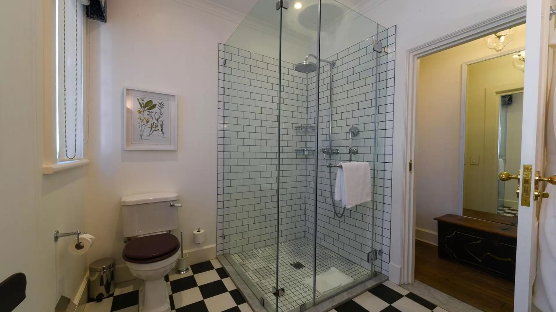 Shower in Drostdy Hotel