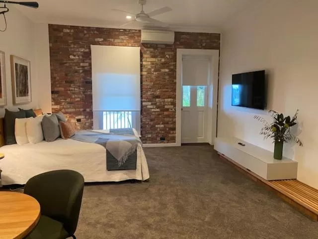 Bed in The Royal Daylesford Hotel