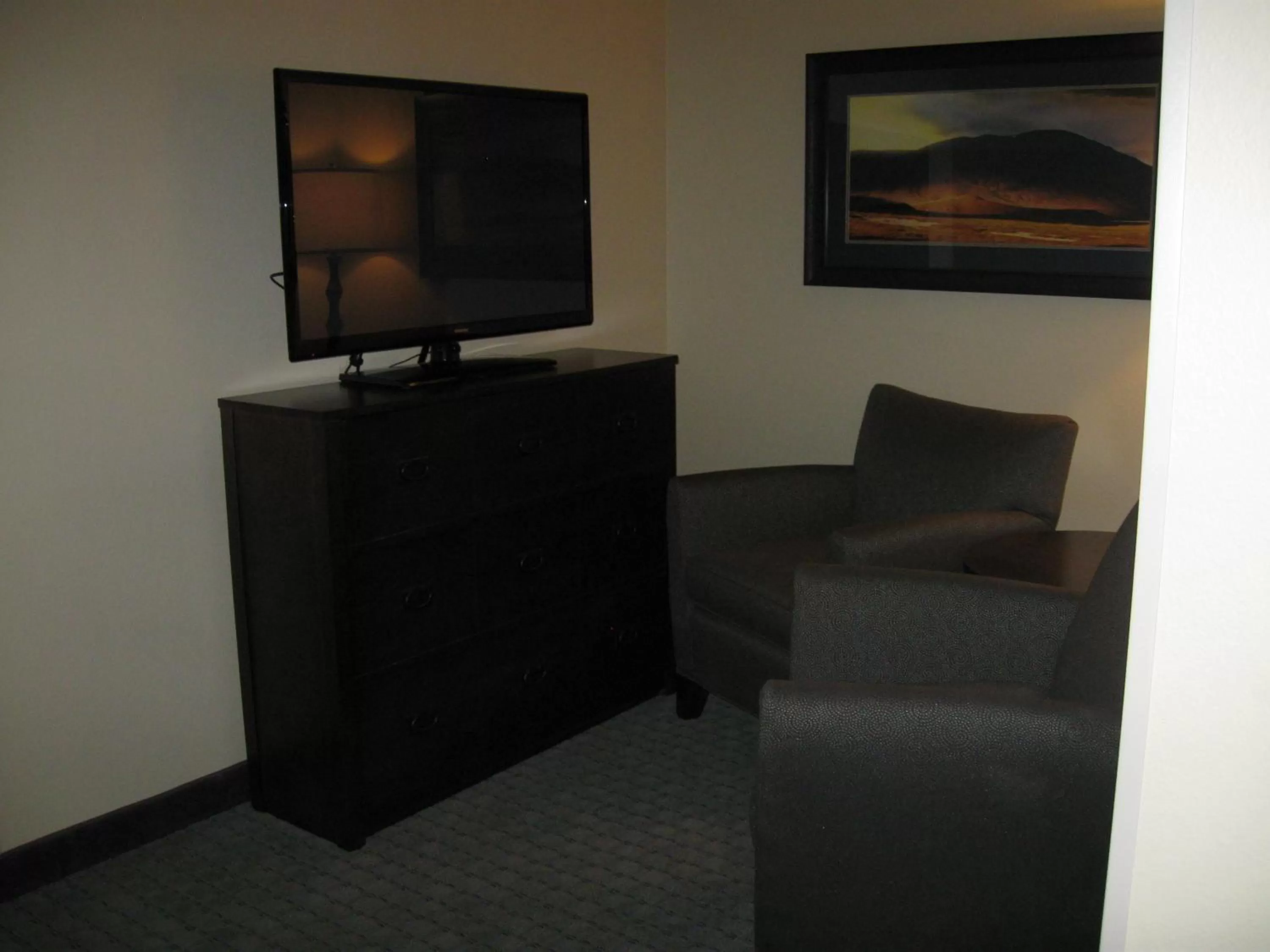 Seating area in Little Missouri Inn & Suites New Town