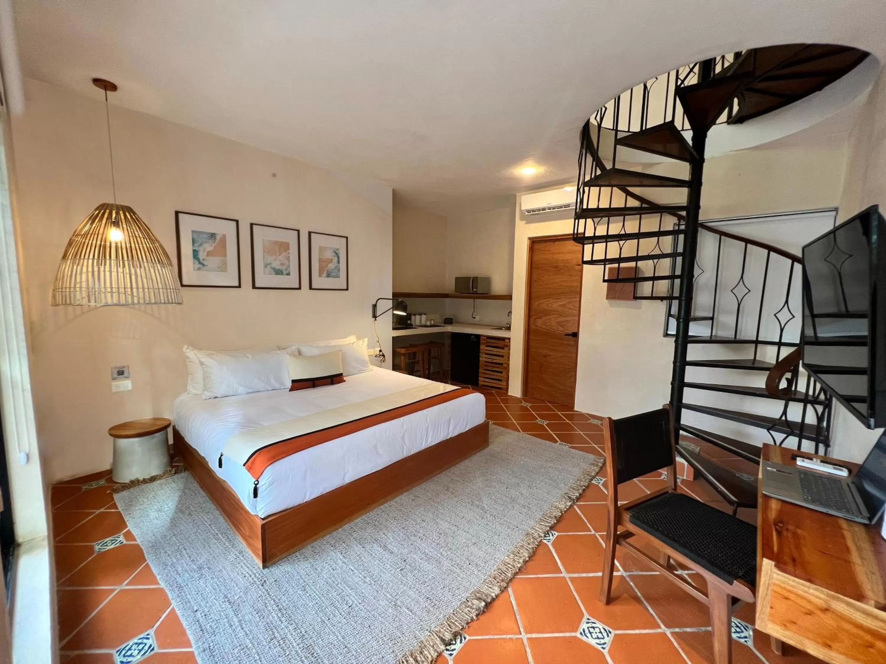 Bedroom, Bed in Hotel Aalada Playa del Carmen